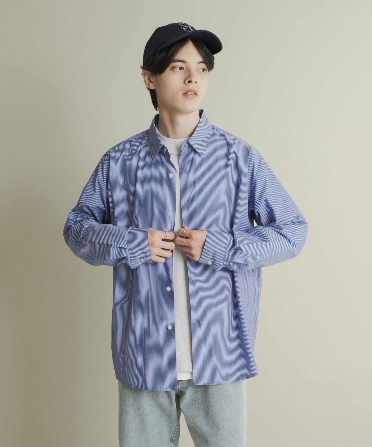 BLU×WHT