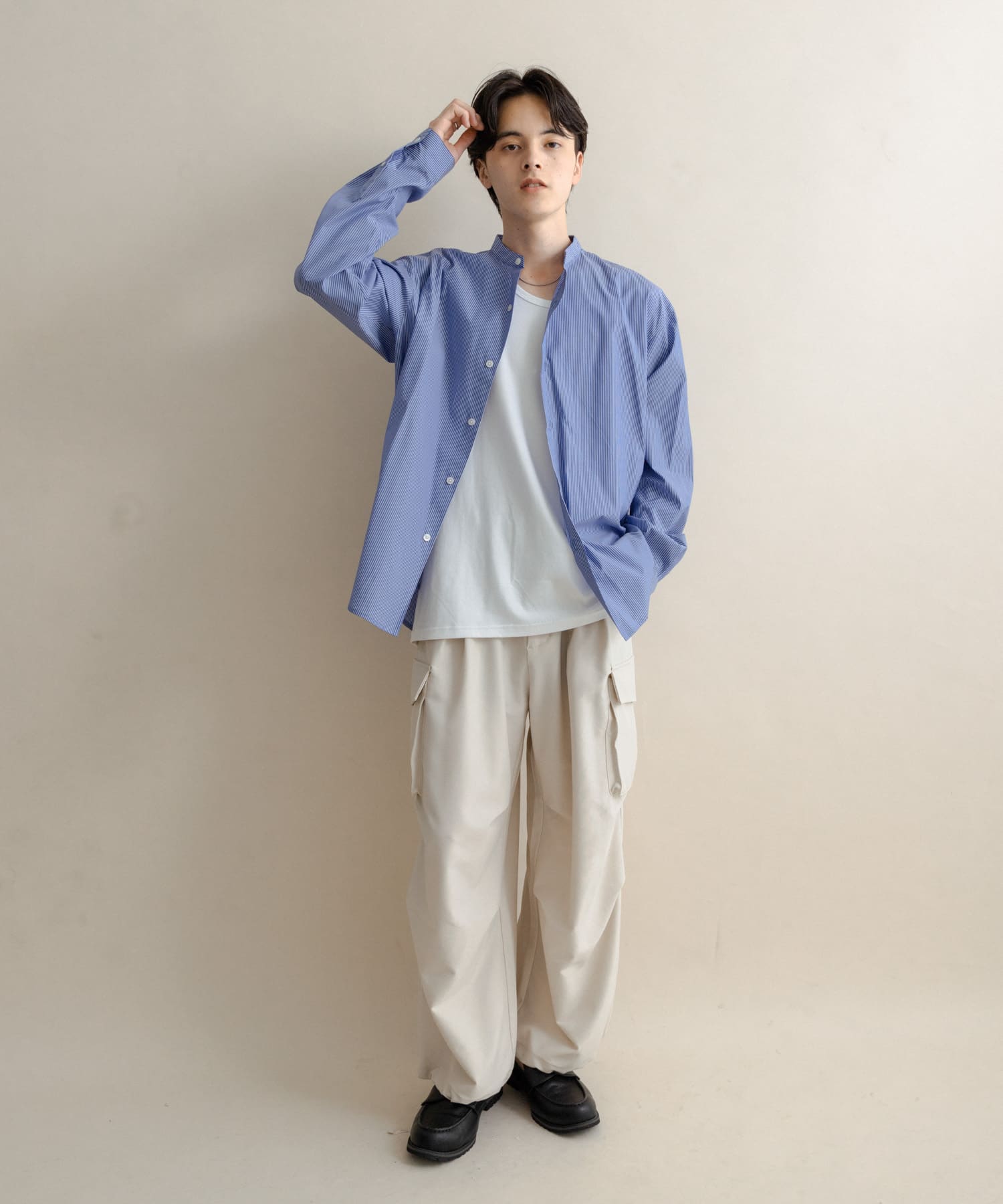 BLU×WHT