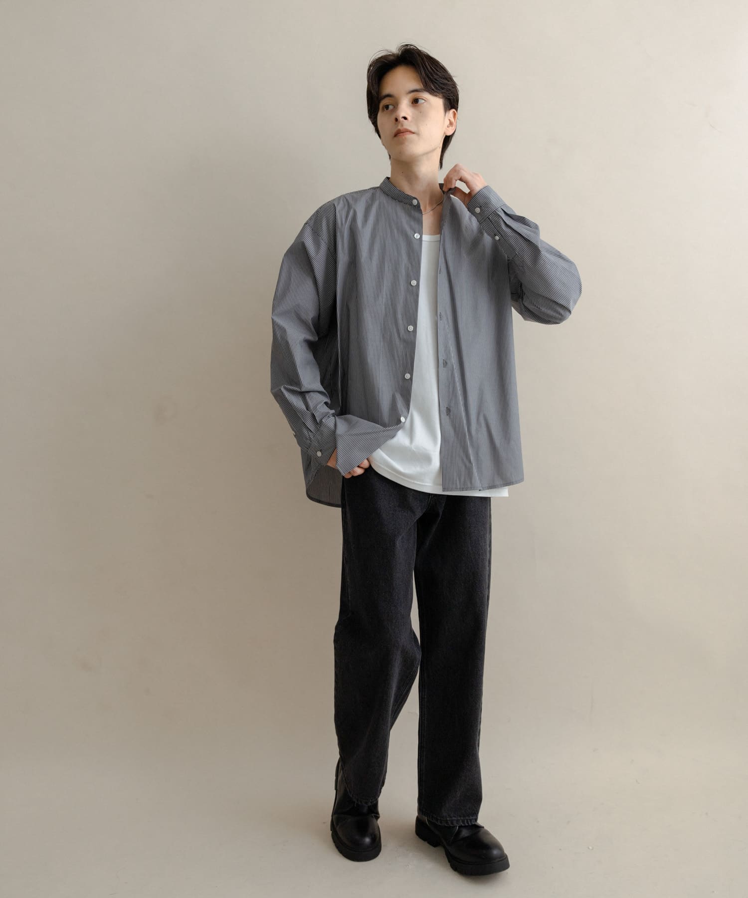 BLK×WHT