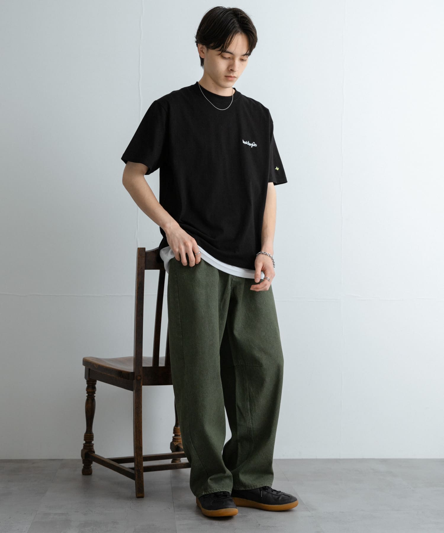 GREEN