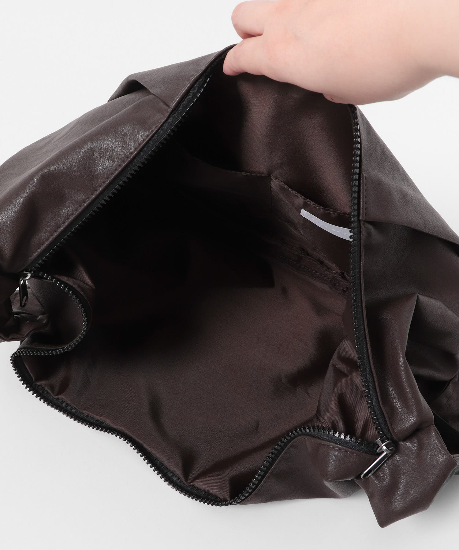 コクーンショルダーバッグ BROWN one