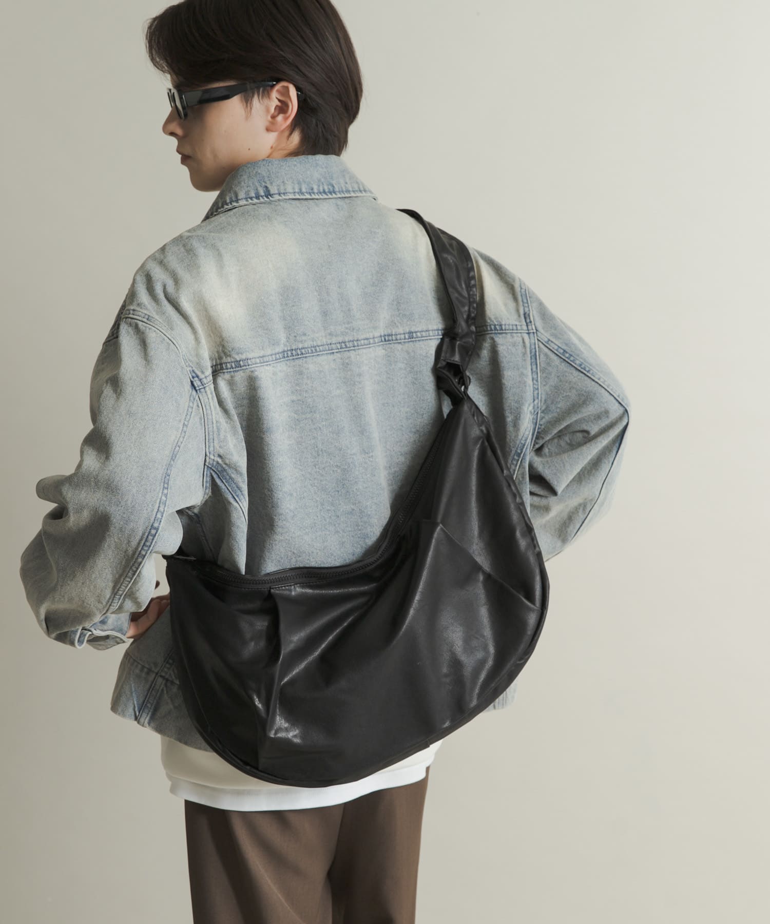 コクーンショルダーバッグ BLACK one