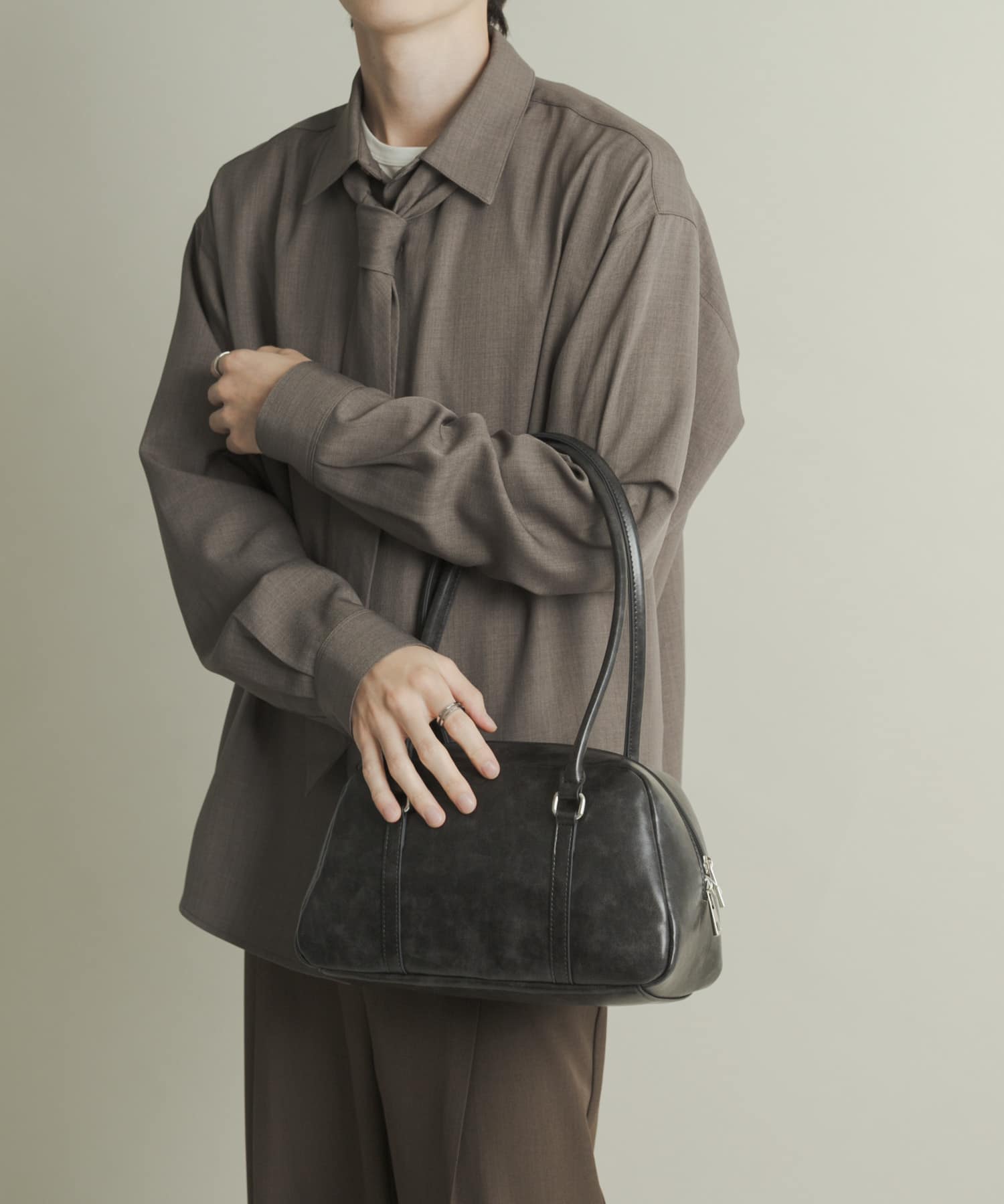 ロングハンドルボストンバッグ CHARCOAL one
