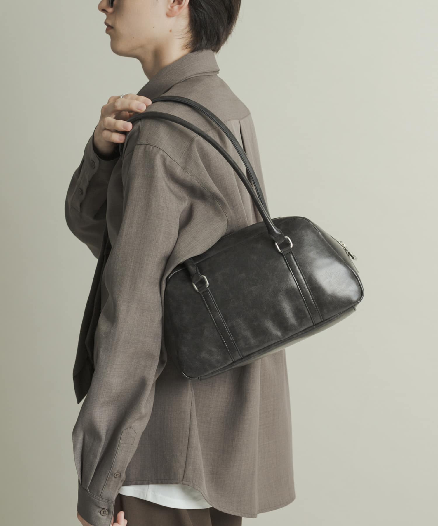 ロングハンドルボストンバッグ CHARCOAL one