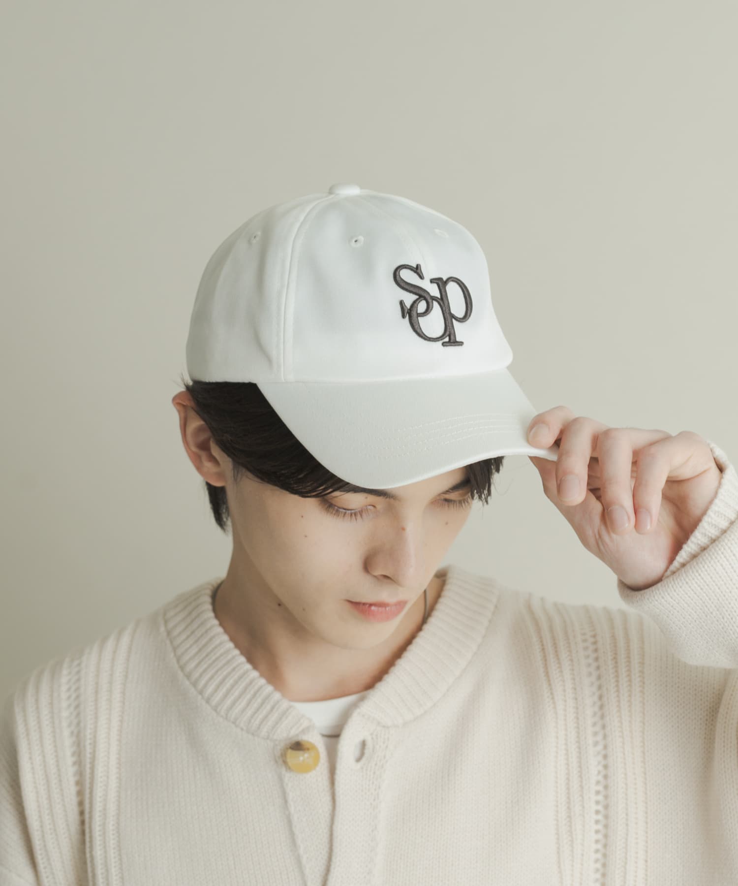 logo embroidery ball cap WHITE one