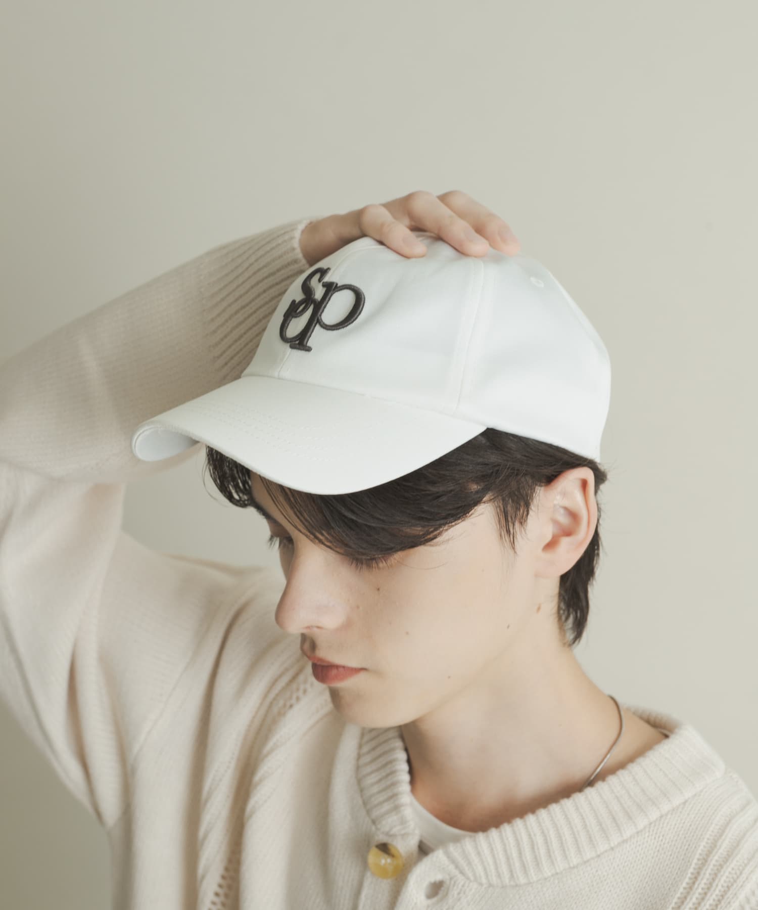 logo embroidery ball cap WHITE one