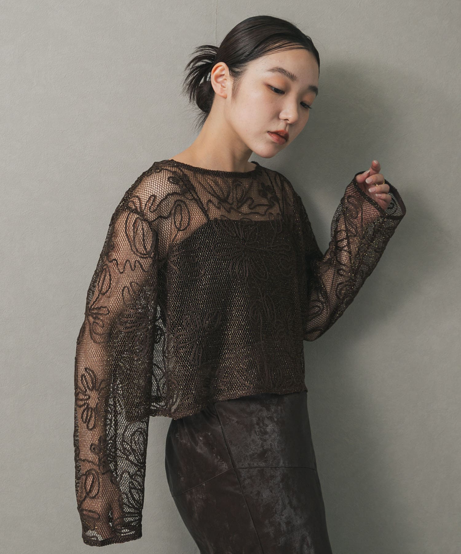 コードシシュウメッシュトップ(one BLACK): トップス｜URBAN