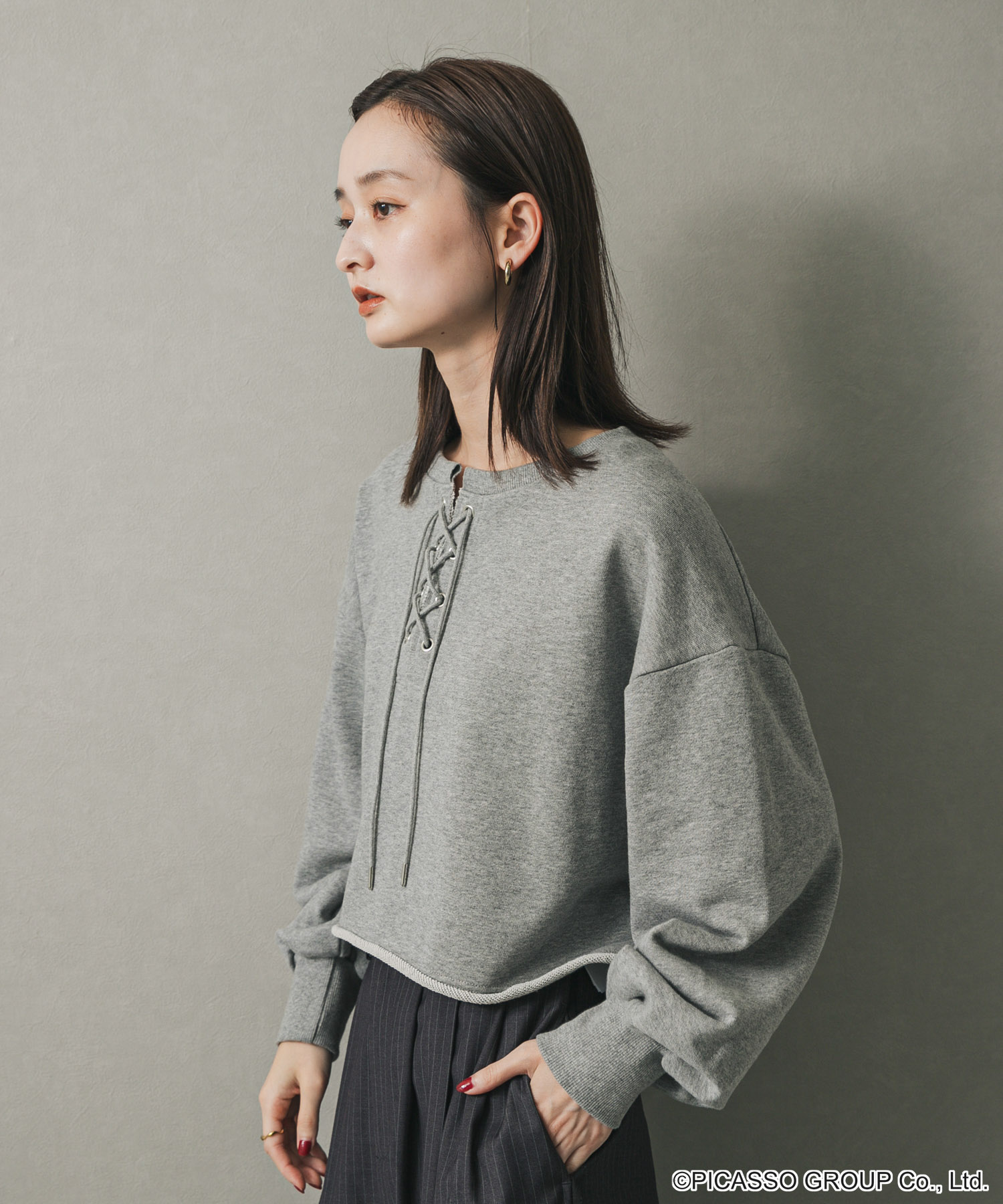 GRAY