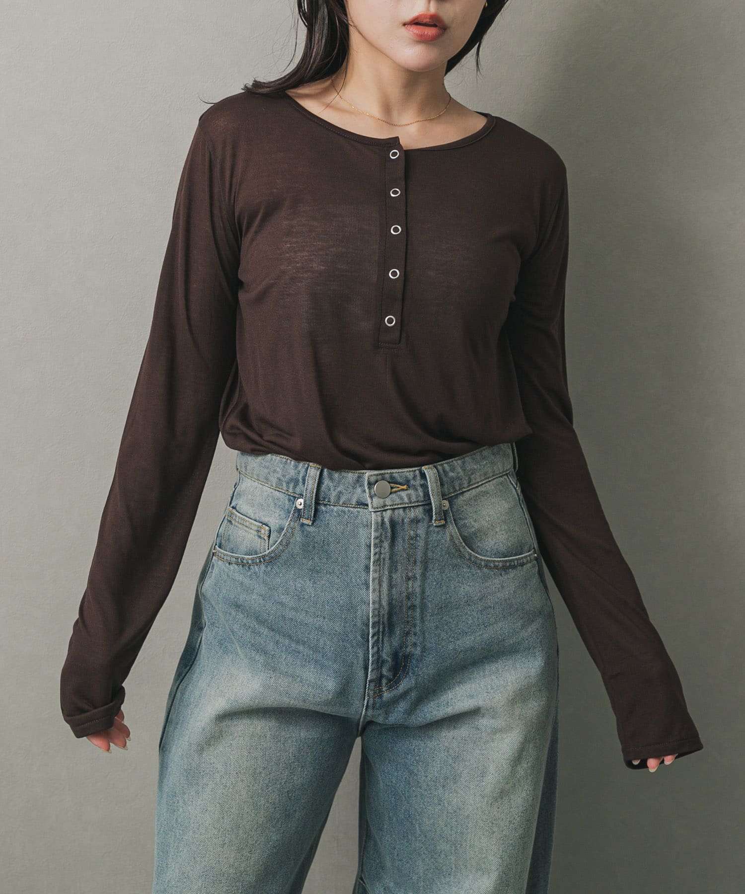 ヘンリーネックプレーンカットトップ