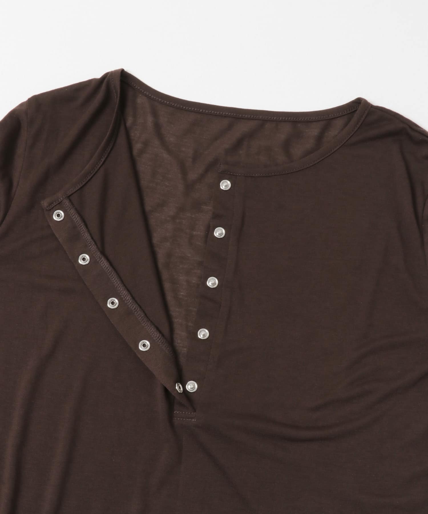 ヘンリーネックプレーンカットトップ BROWN one