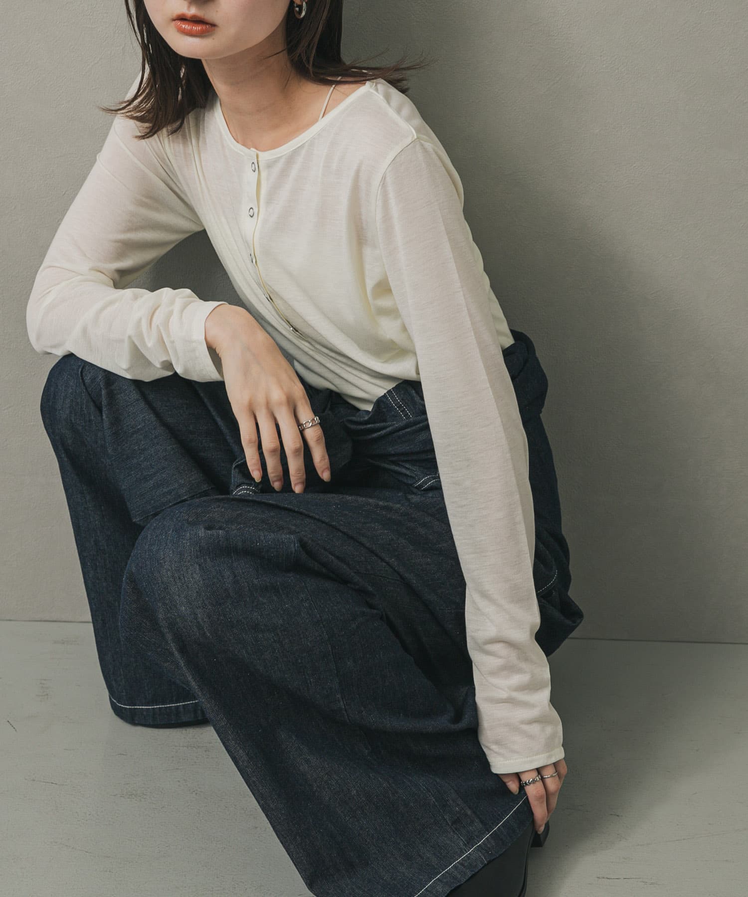 ヘンリーネックプレーンカットトップ