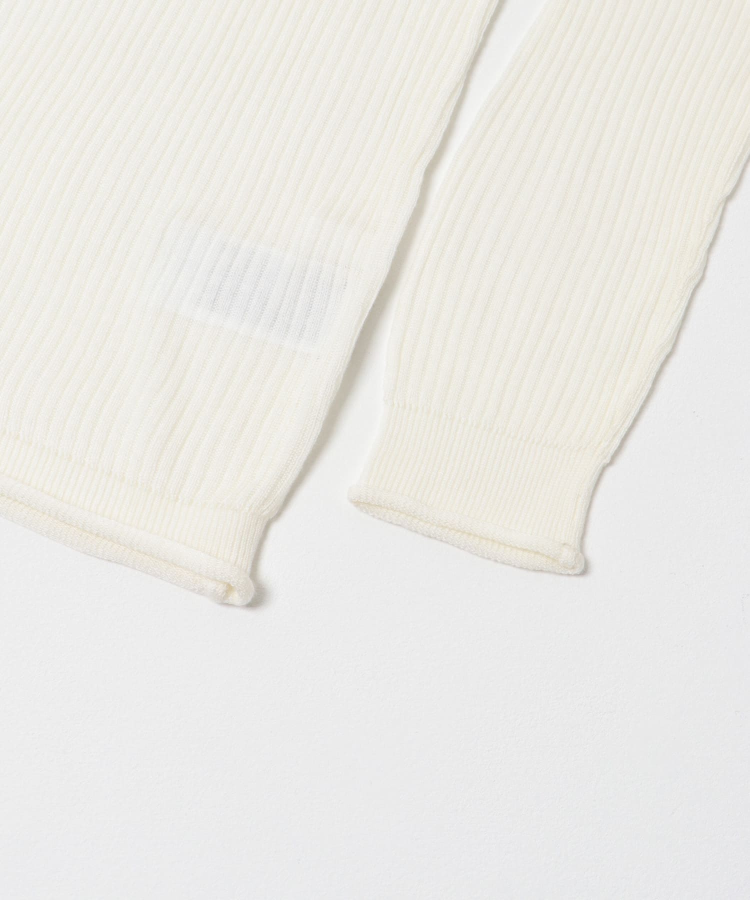 シアーヘンリーネックセーター IVORY one