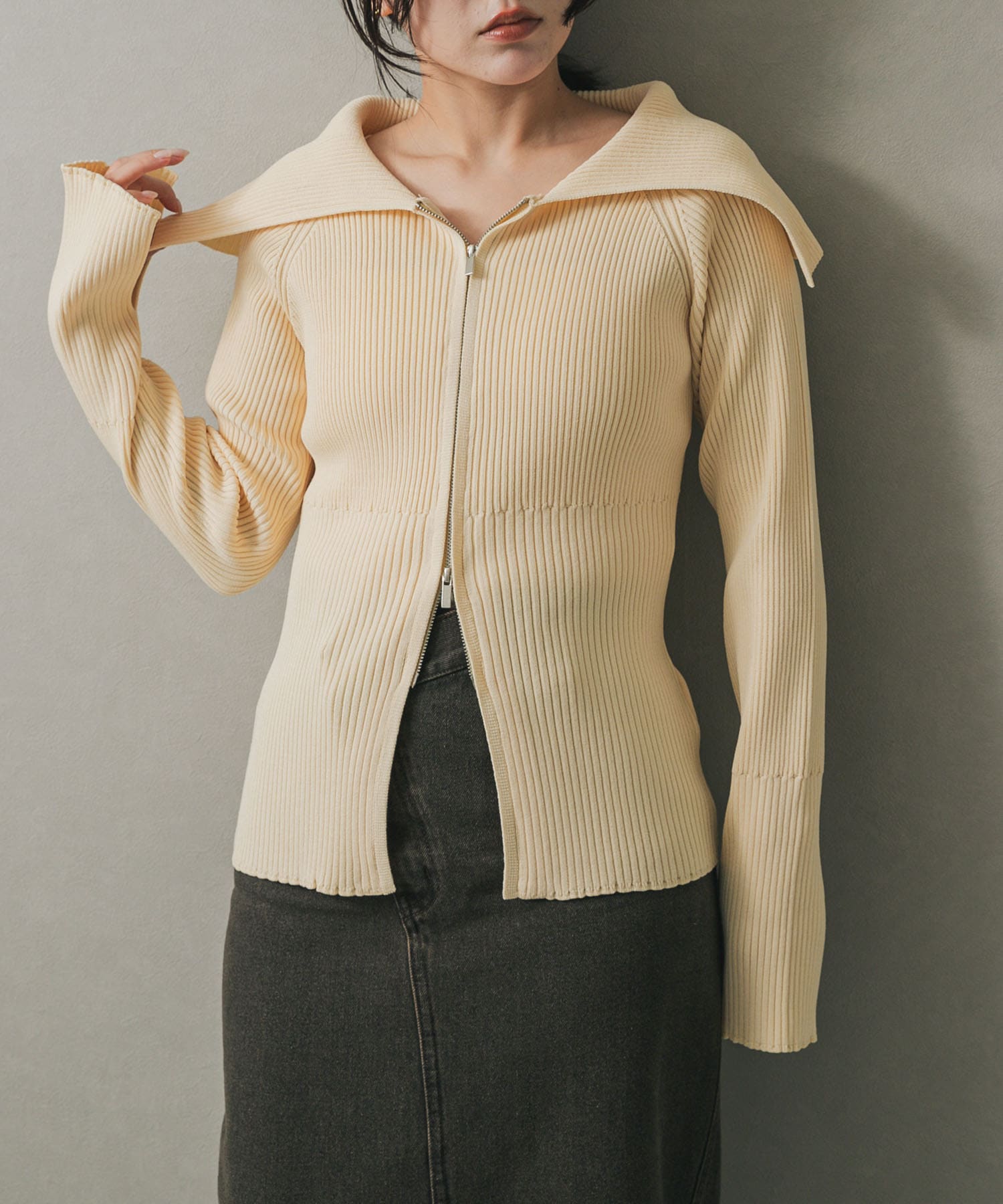 ビックカラージップセーター