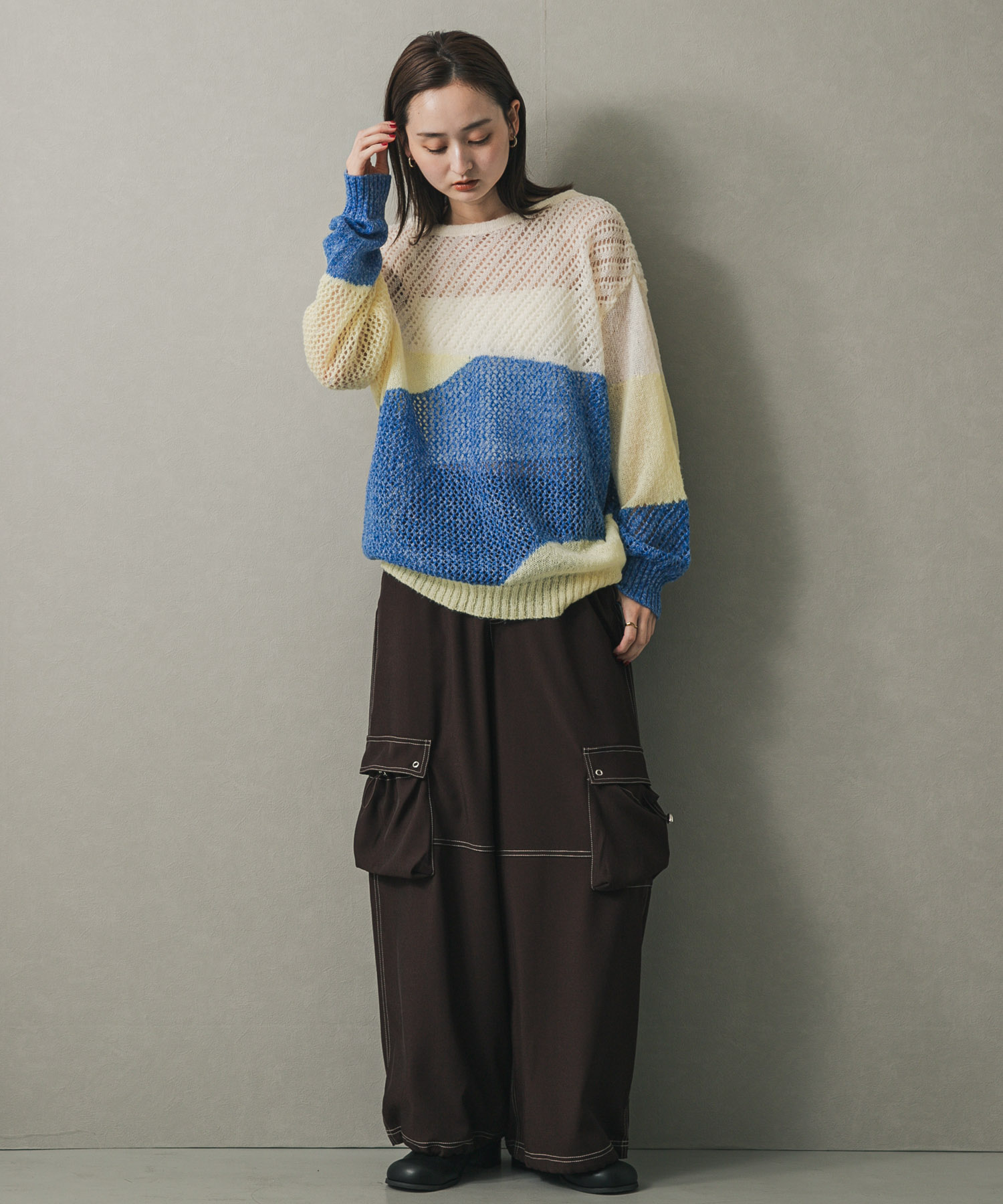 WHT×BLU