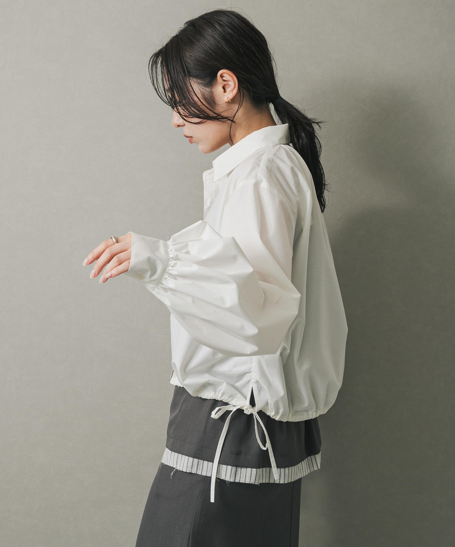 OFF WHITE