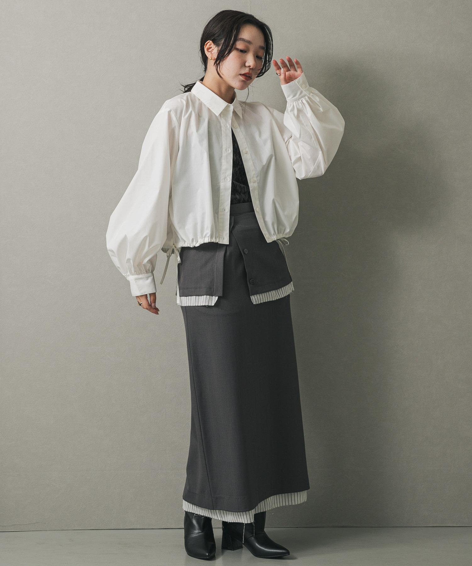 OFF WHITE