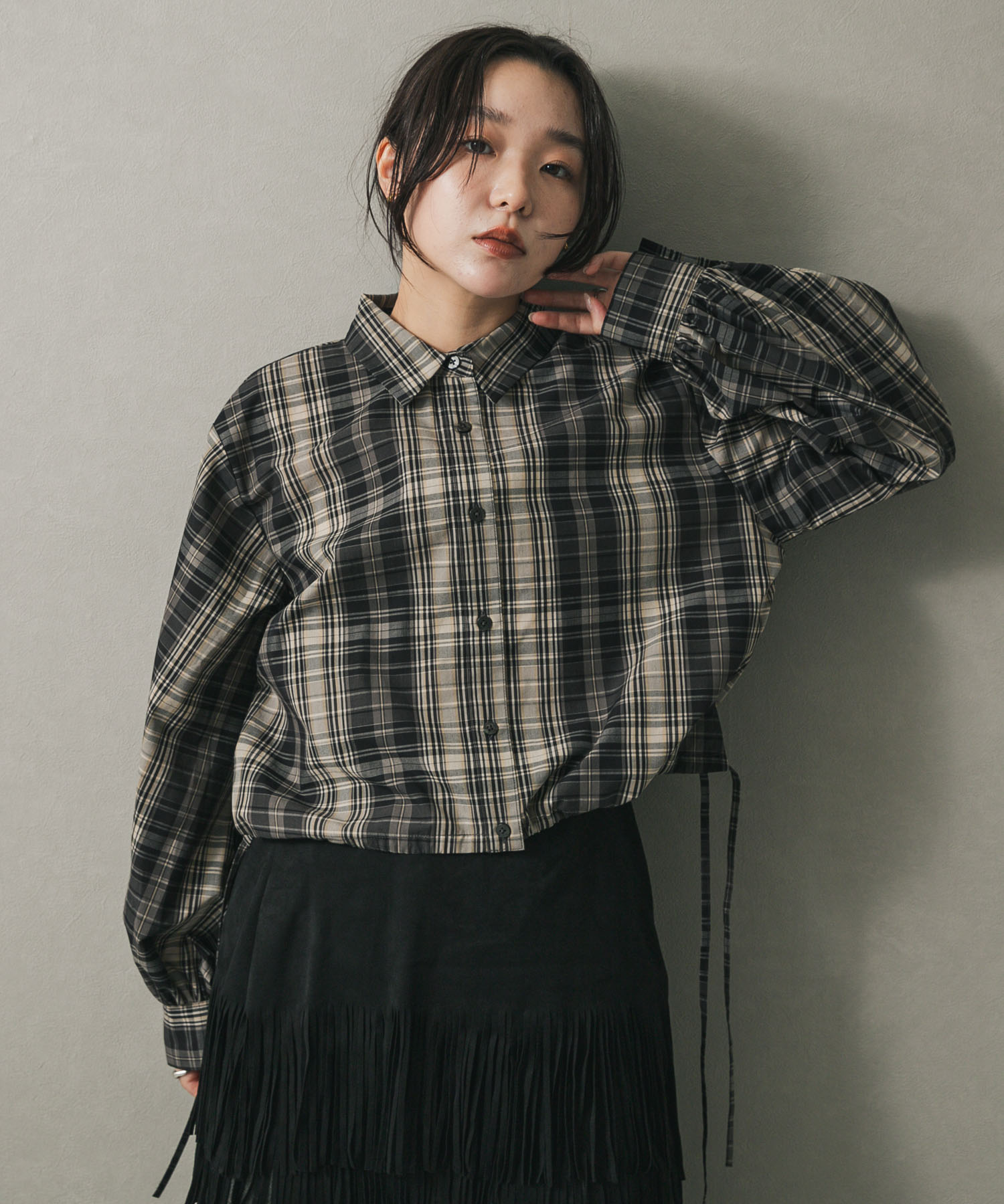BLK×WHT