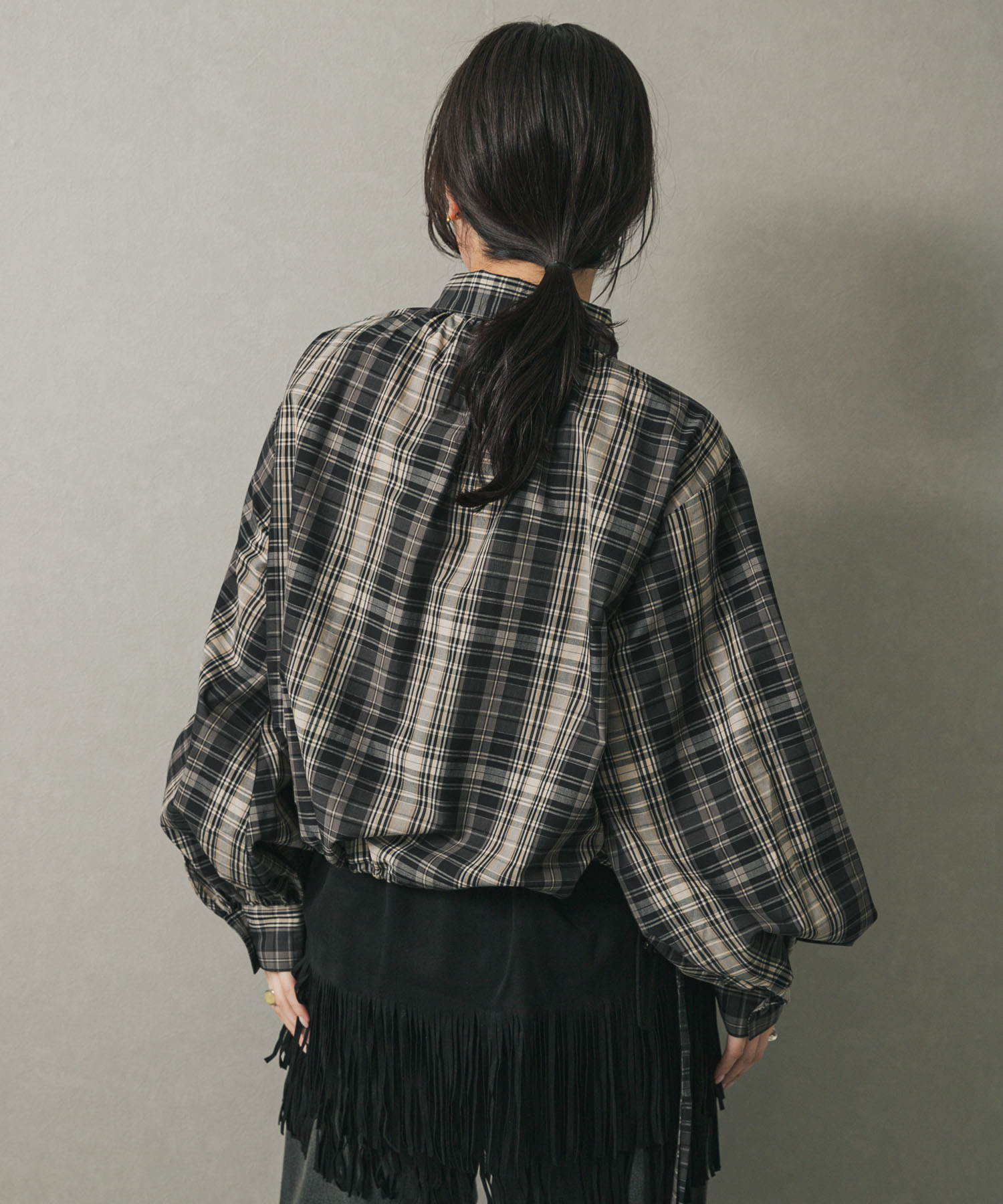 BLK×WHT