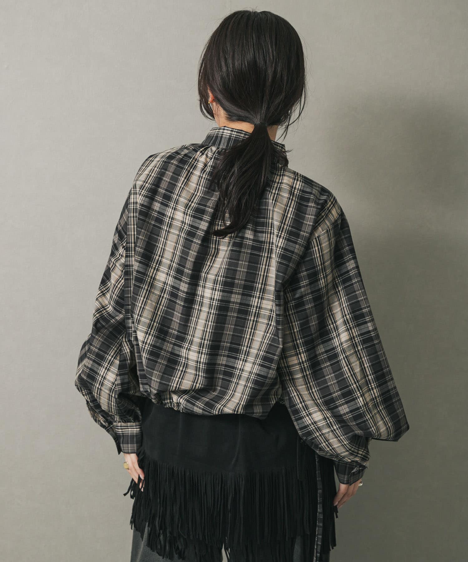 BLK×WHT