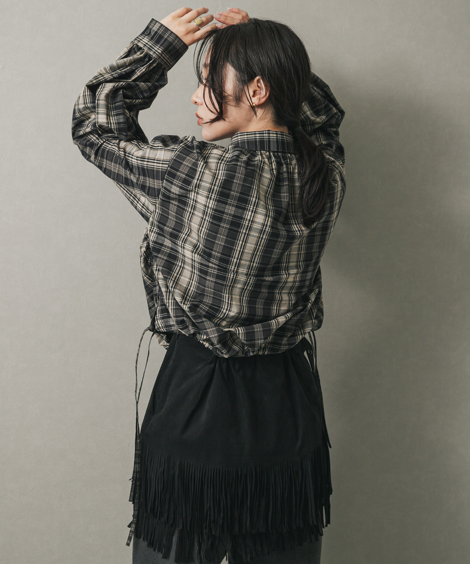 BLK×WHT