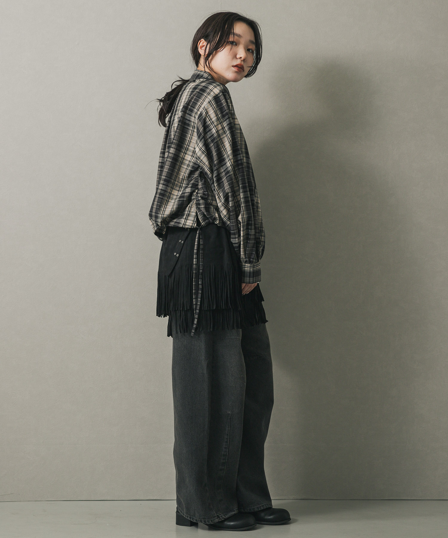 BLK×WHT