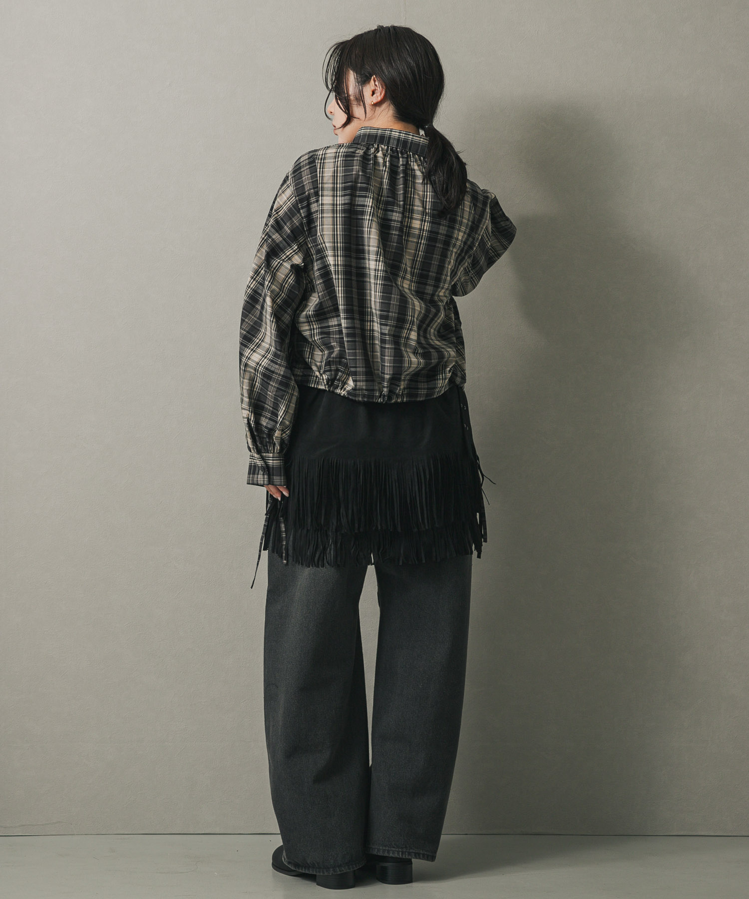 BLK×WHT