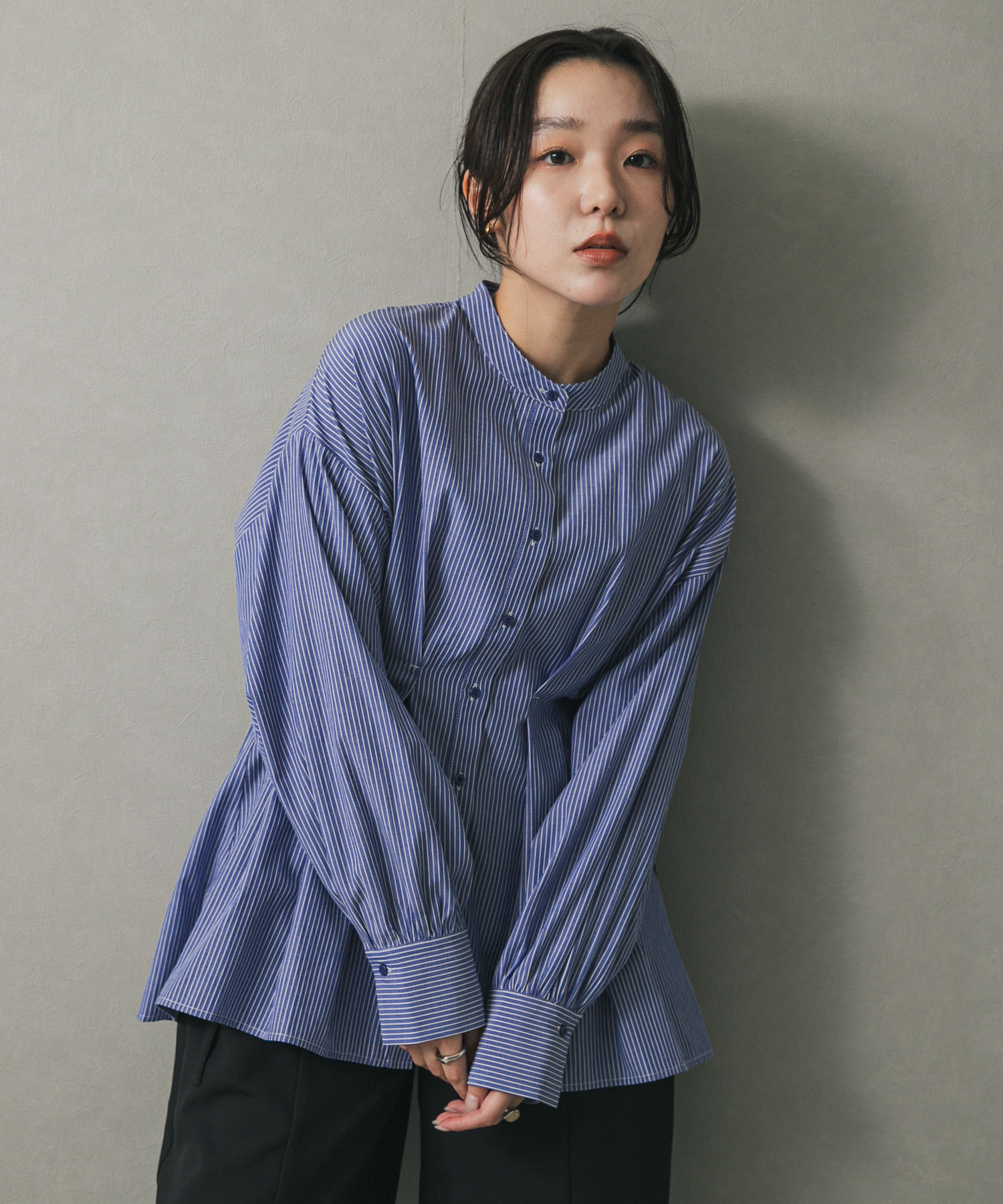 BLU×WHT