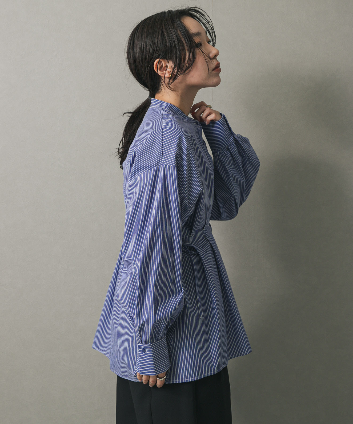 BLU×WHT