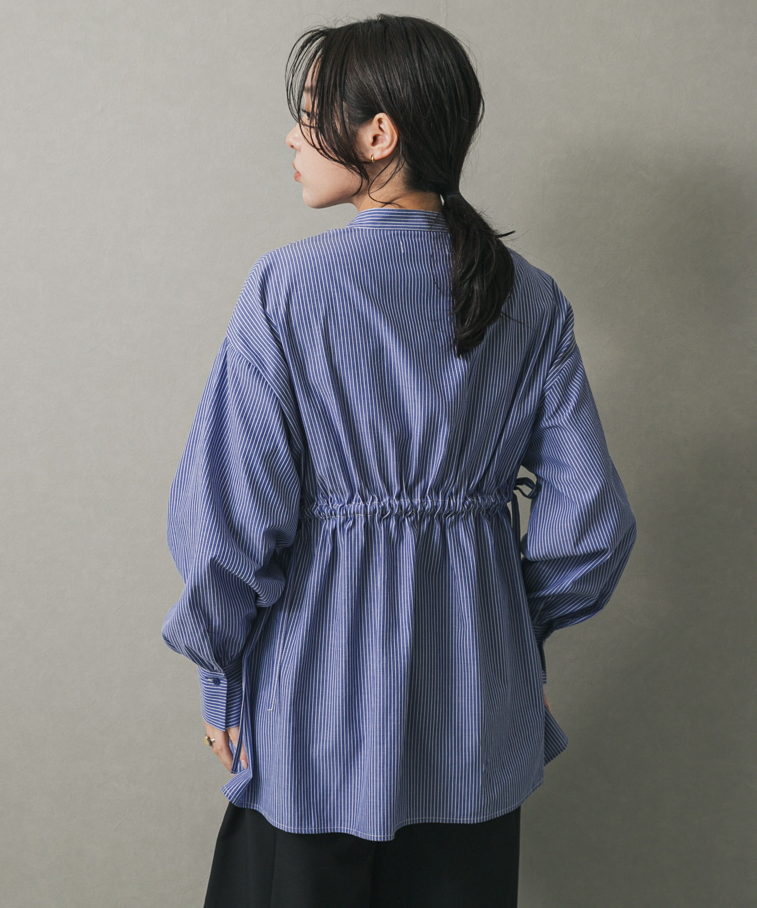 BLU×WHT