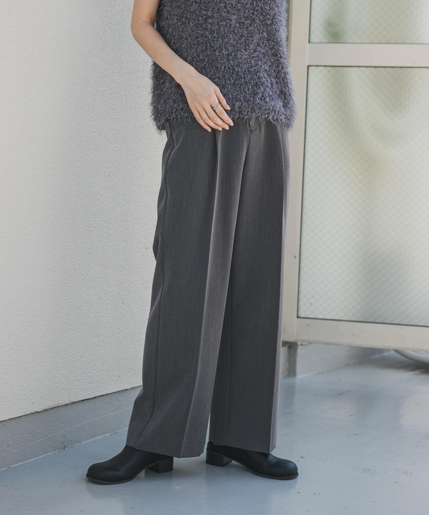 センタープレスストレートパンツ