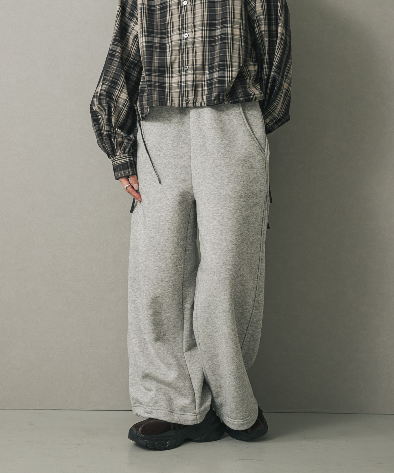 サイドパネルスウェットパンツ