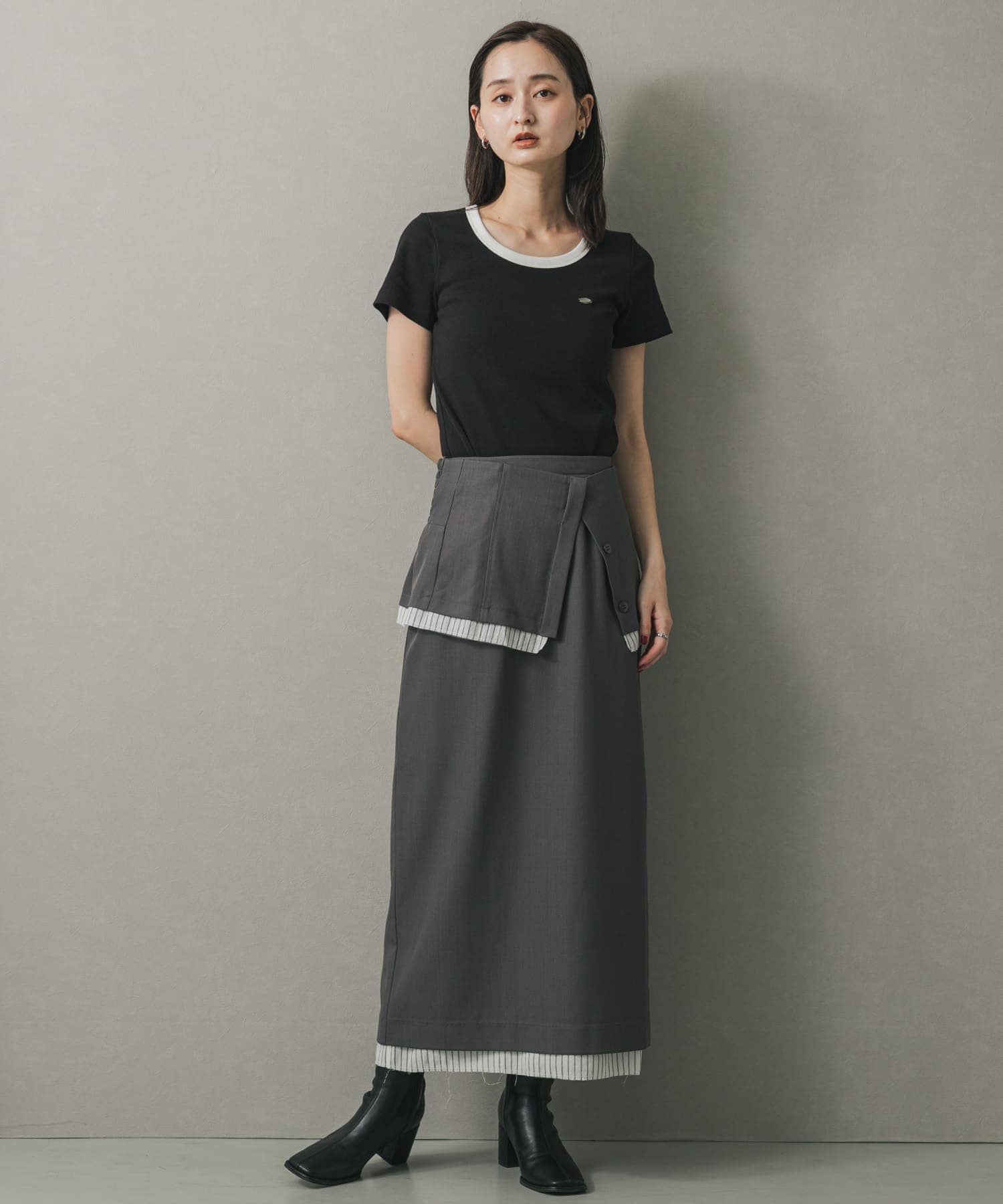 GRAY