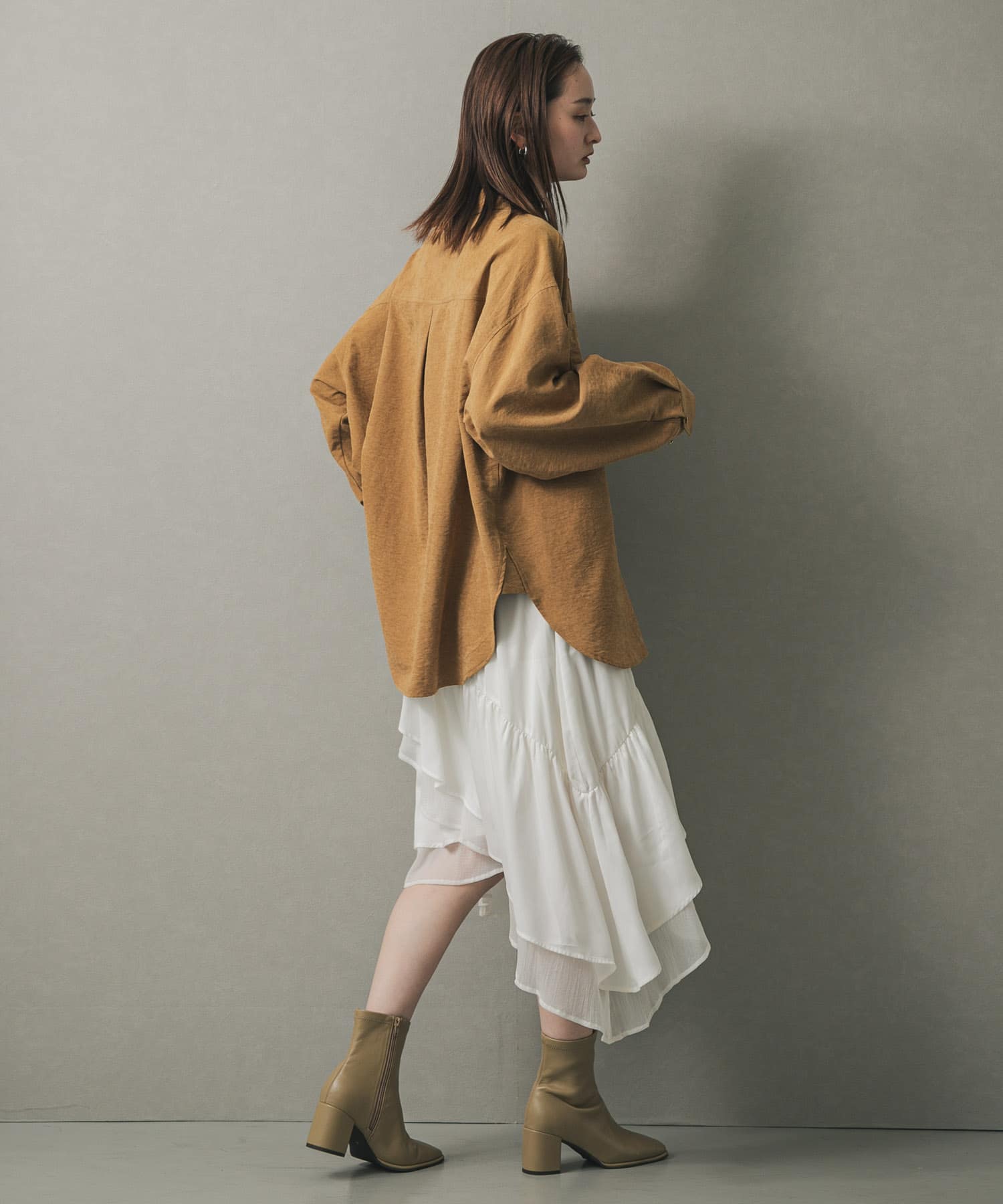 OFF WHITE