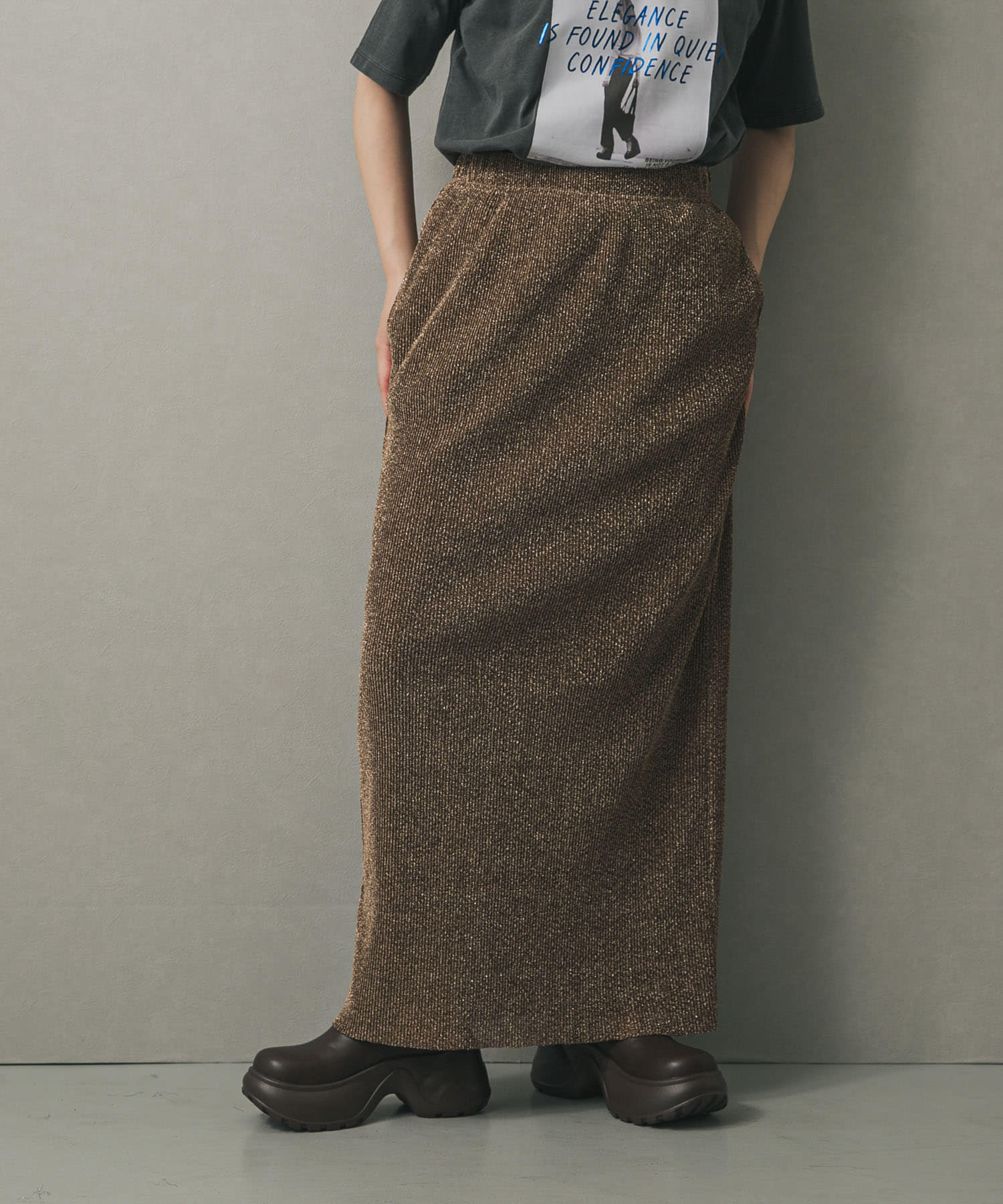 カットオフラメプリーツスカート