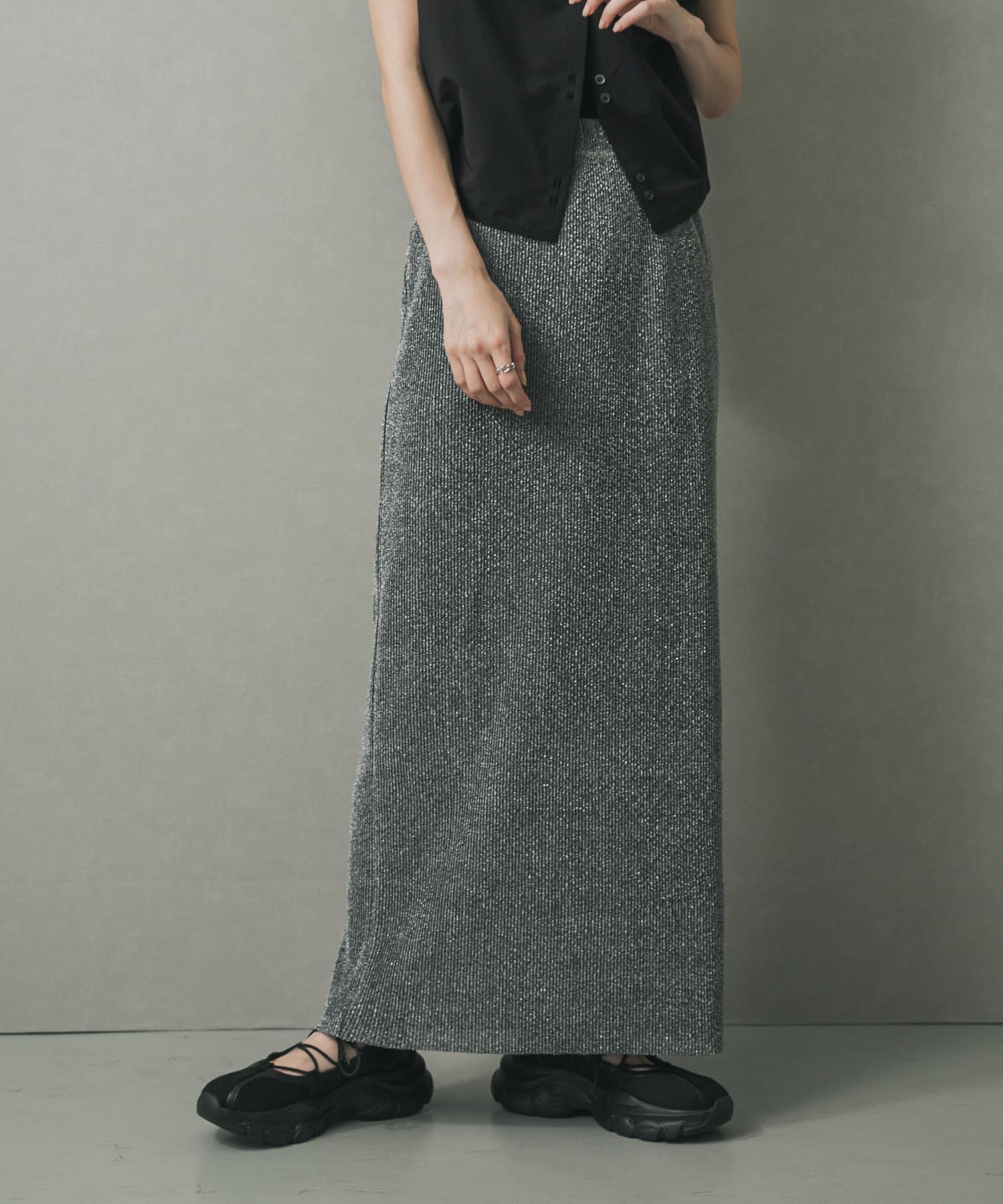 カットオフラメプリーツスカート