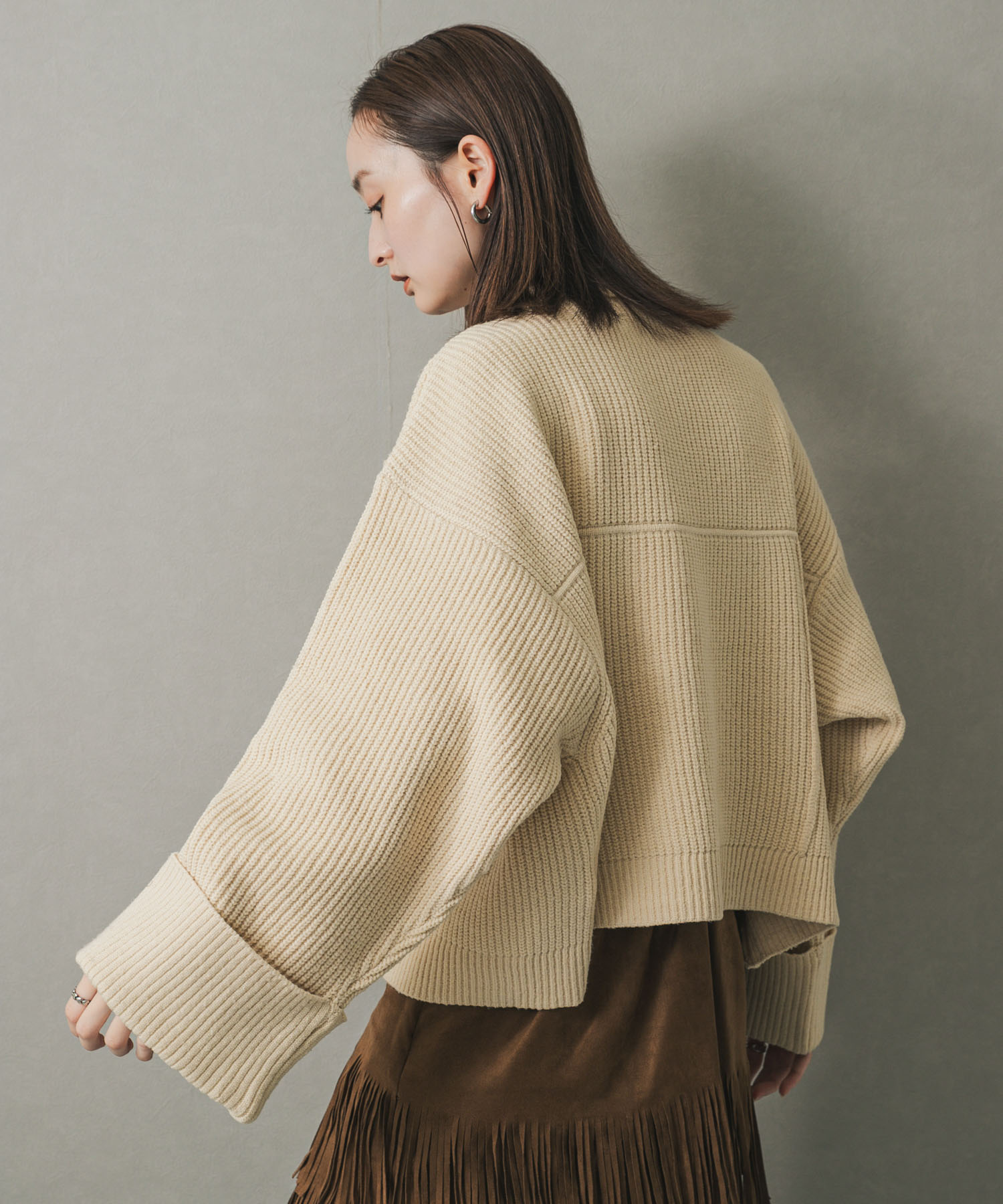 Y.BEIGE