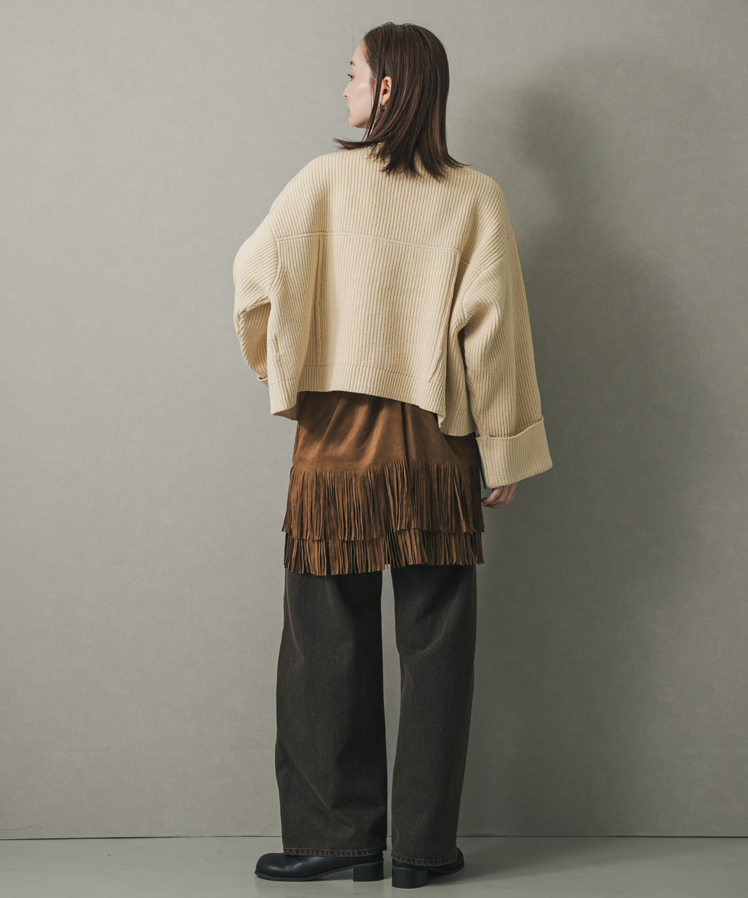 Y.BEIGE