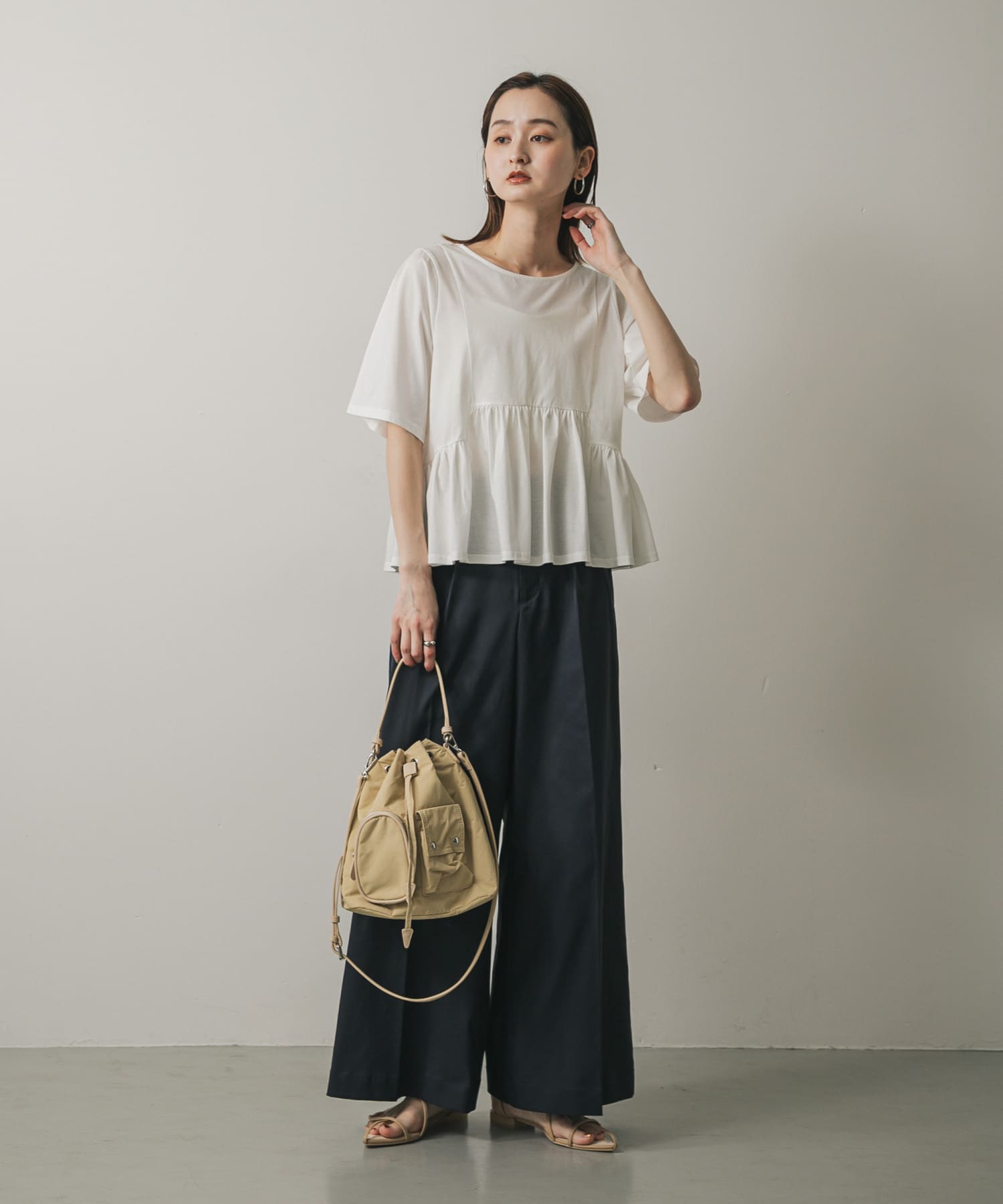 撥水2WAYマルチポケットナイロンバッグ BEIGE one