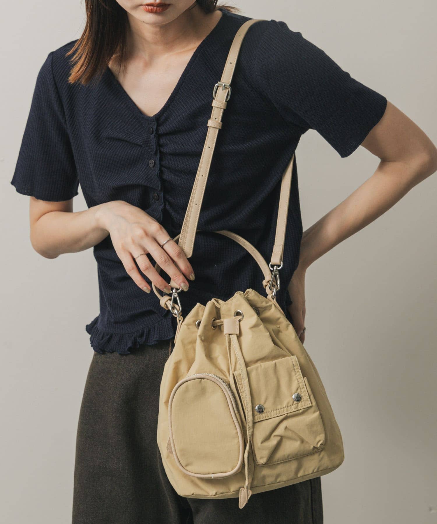 撥水2WAYマルチポケットナイロンバッグ BEIGE one