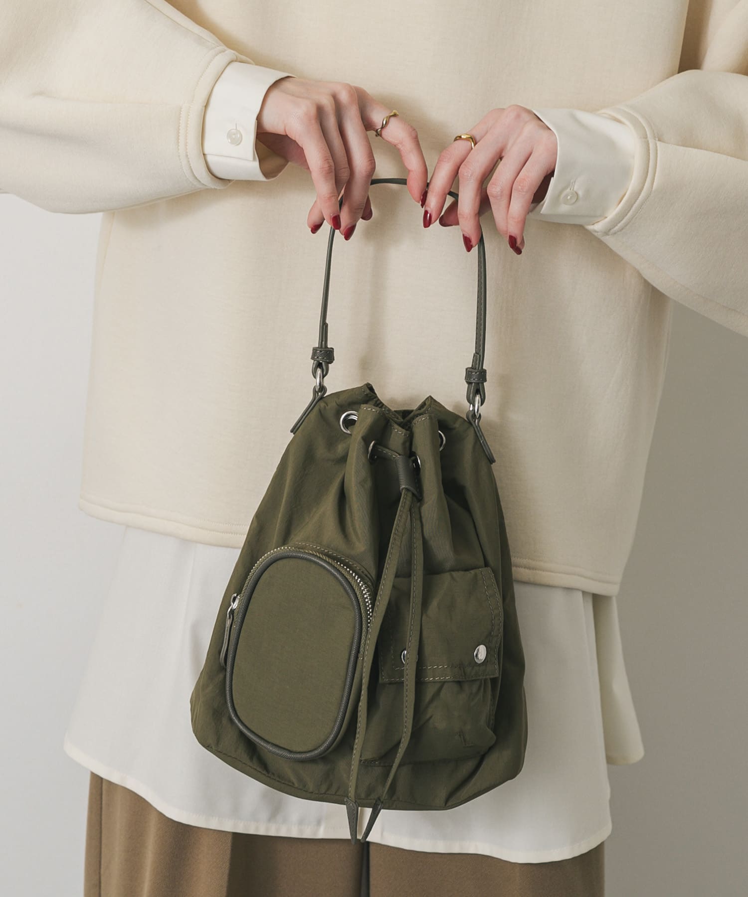 撥水2WAYマルチポケットナイロンバッグ