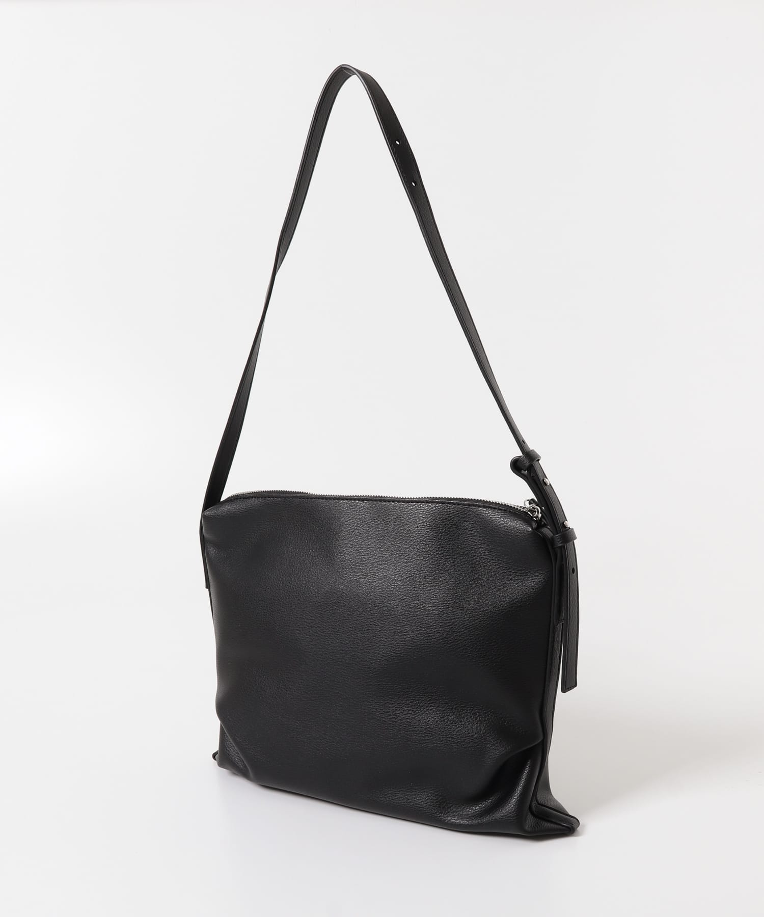 ワンショルダースクエアバッグ BLACK one