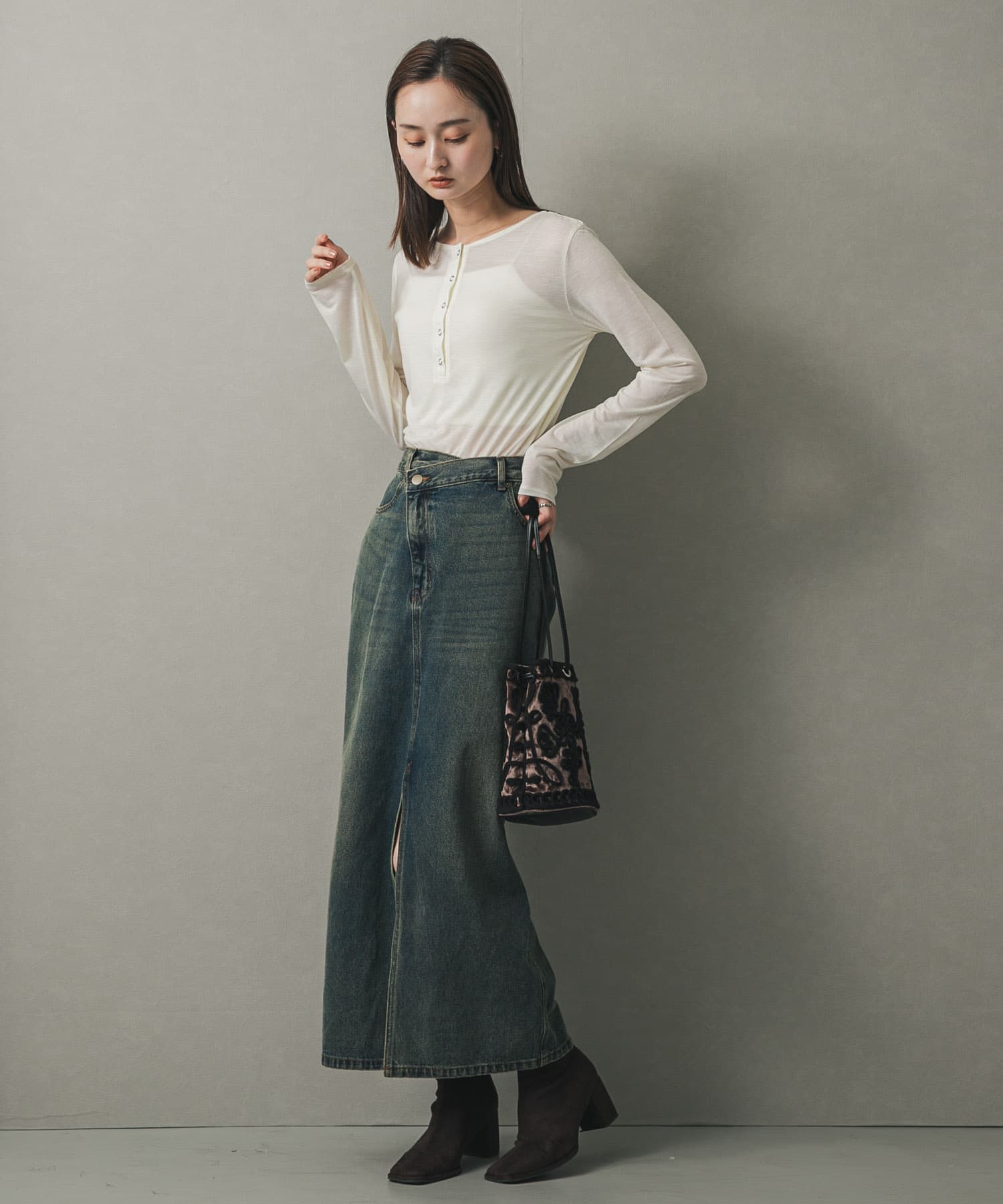 コードシシュウベロアバッグ BROWN one