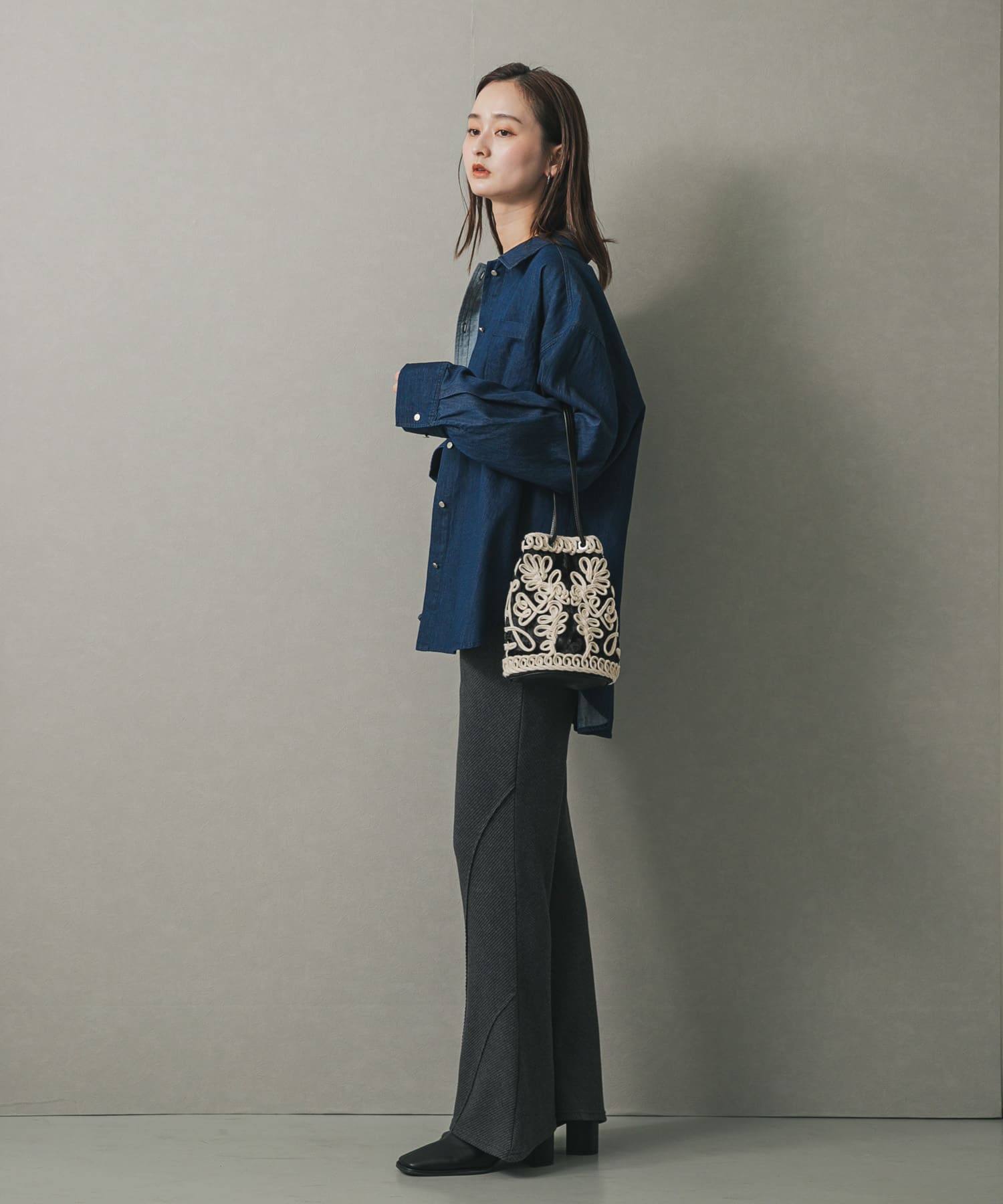 コードシシュウベロアバッグ(one BLACK): バッグ｜URBAN