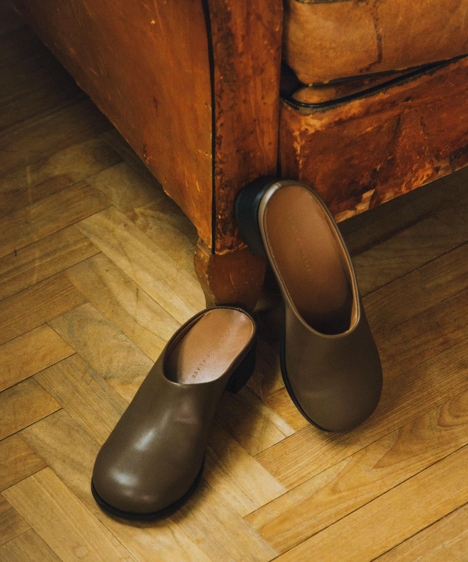 ワイドトゥヒールスリッポン BROWN S