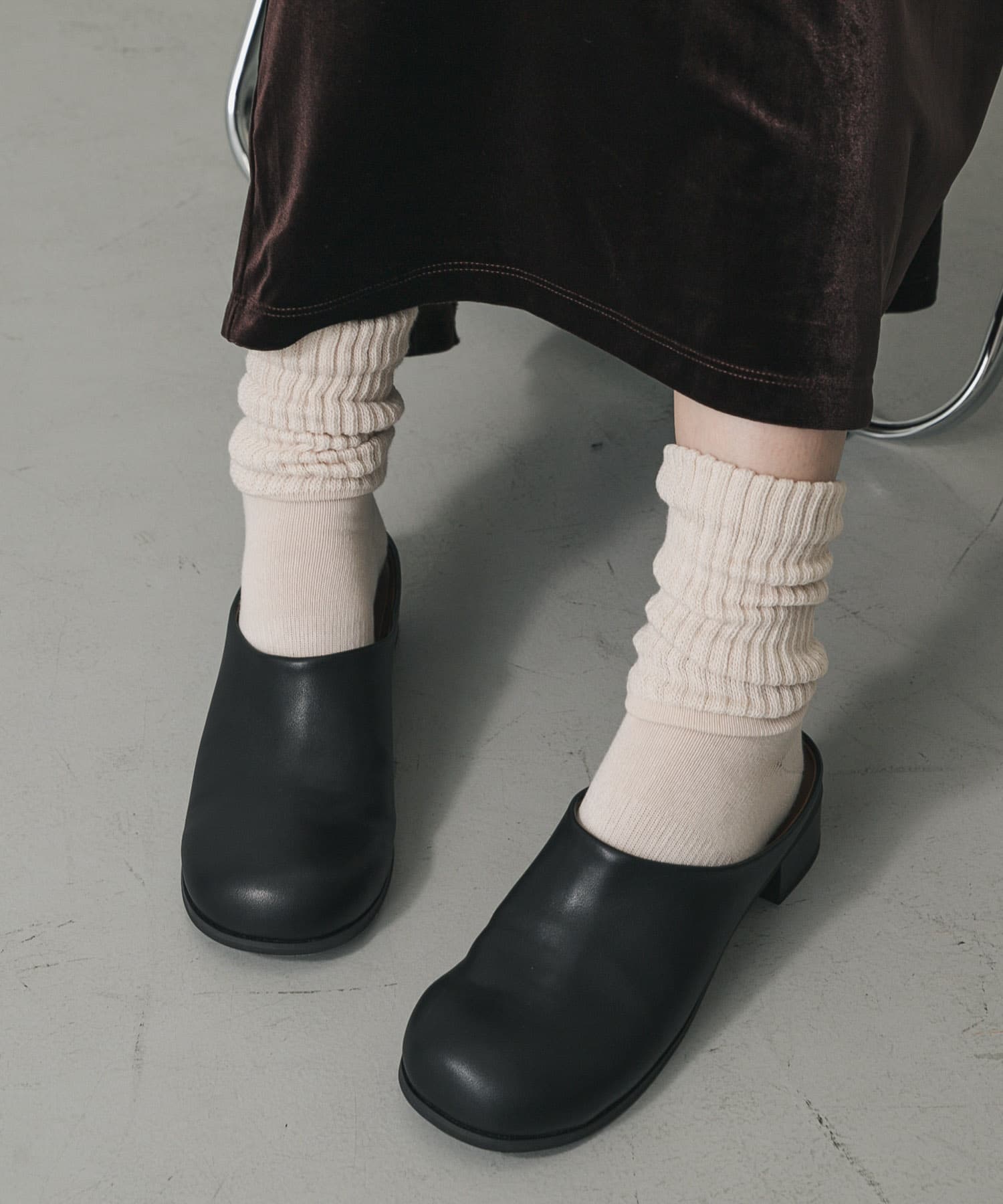 ワイドトゥヒールスリッポン BLACK S