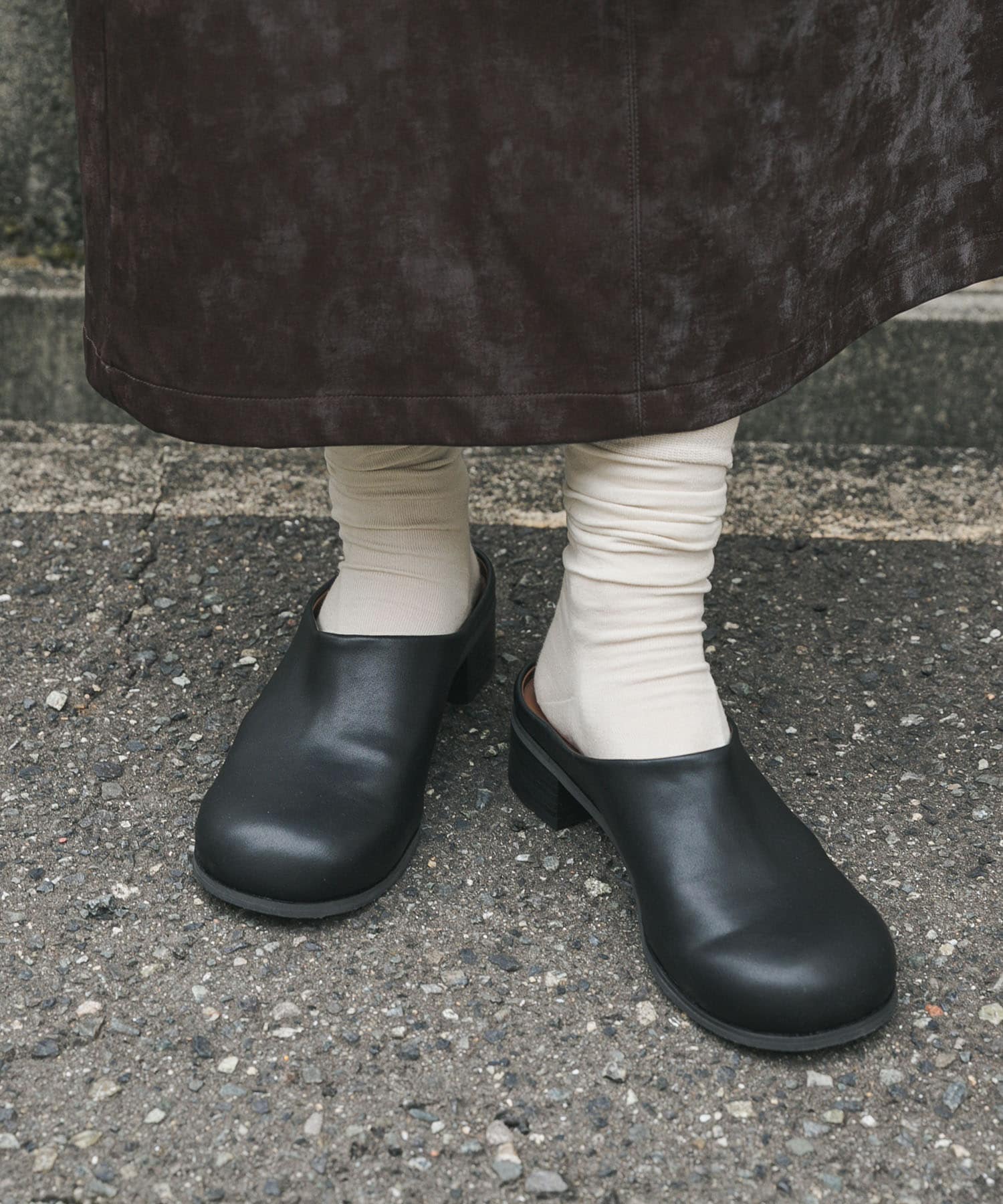 ワイドトゥヒールスリッポン BLACK S