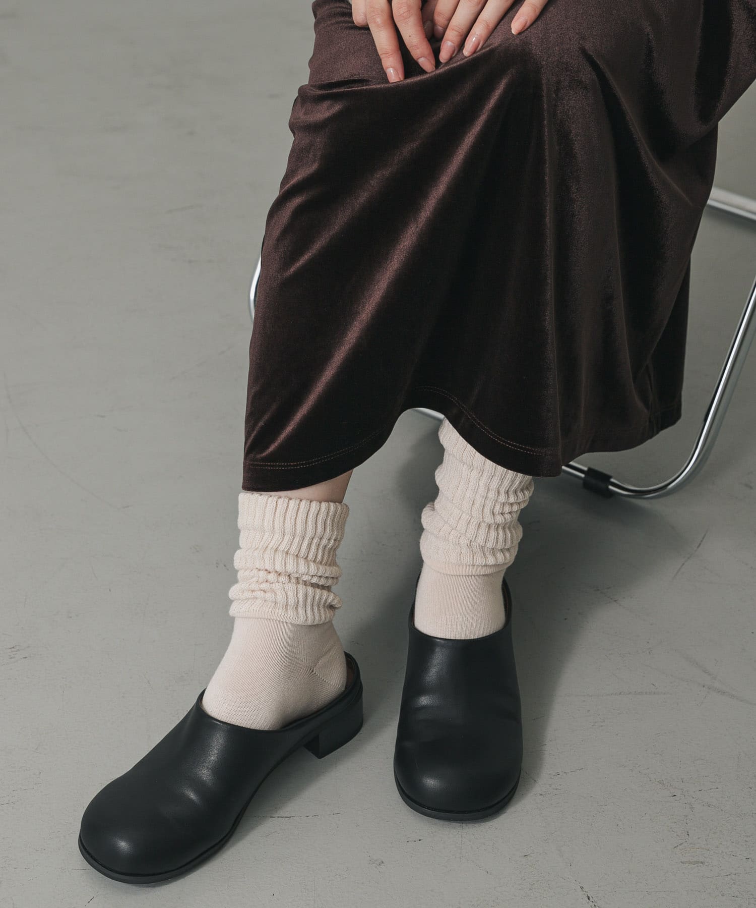 ワイドトゥヒールスリッポン BLACK S