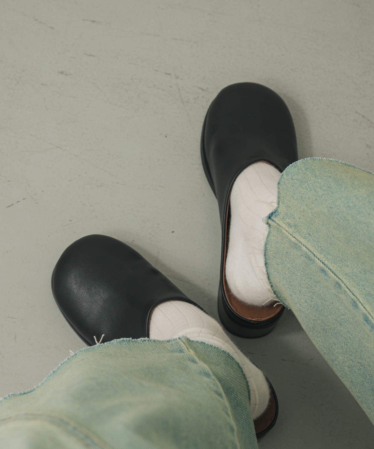 ワイドトゥヒールスリッポン BLACK M