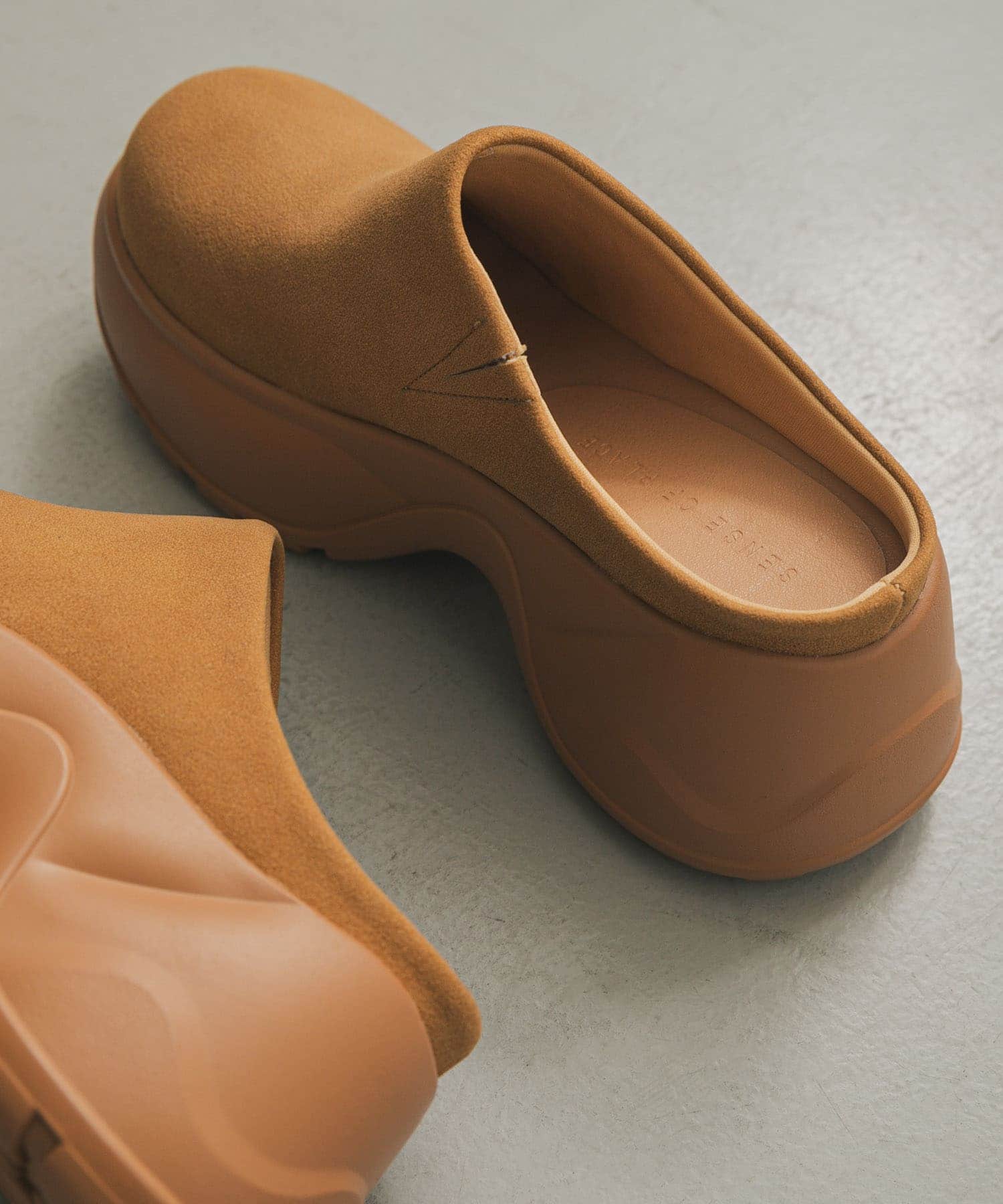ボリュームソールサボサンダル CAMEL S