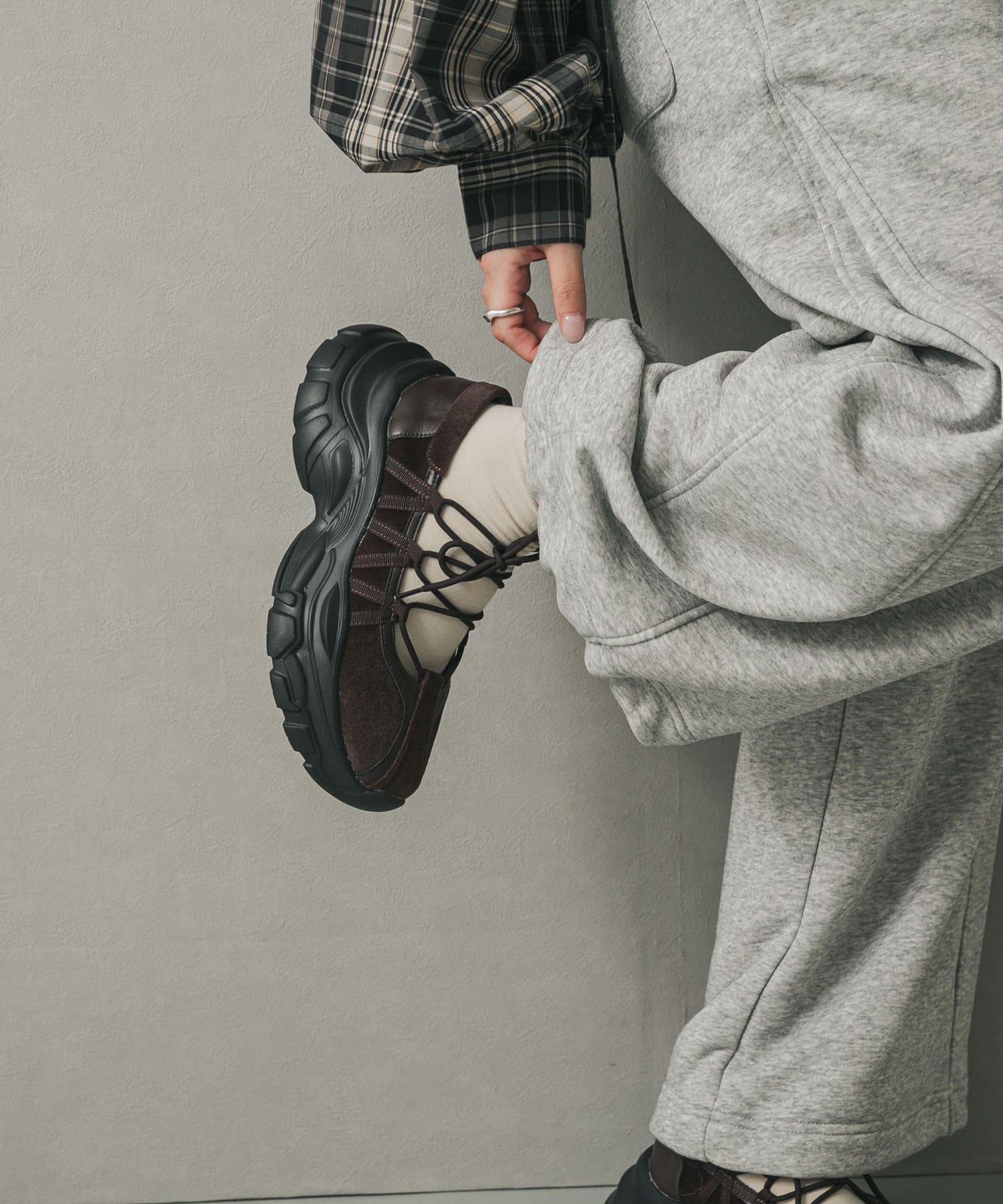 レースアップバレエスニーカー BROWN S